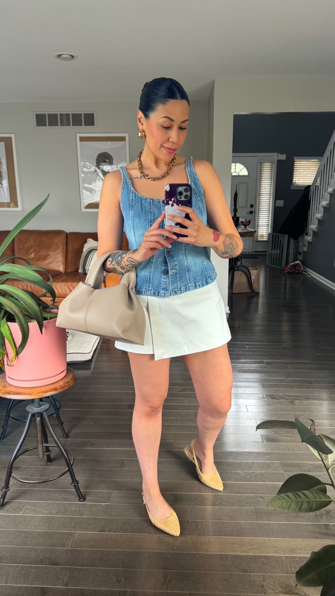 Denim button top talla M
Skort talla 8
Slingback talla 9


#LTKSeasonal #LTKMidsize #LTKgrwm