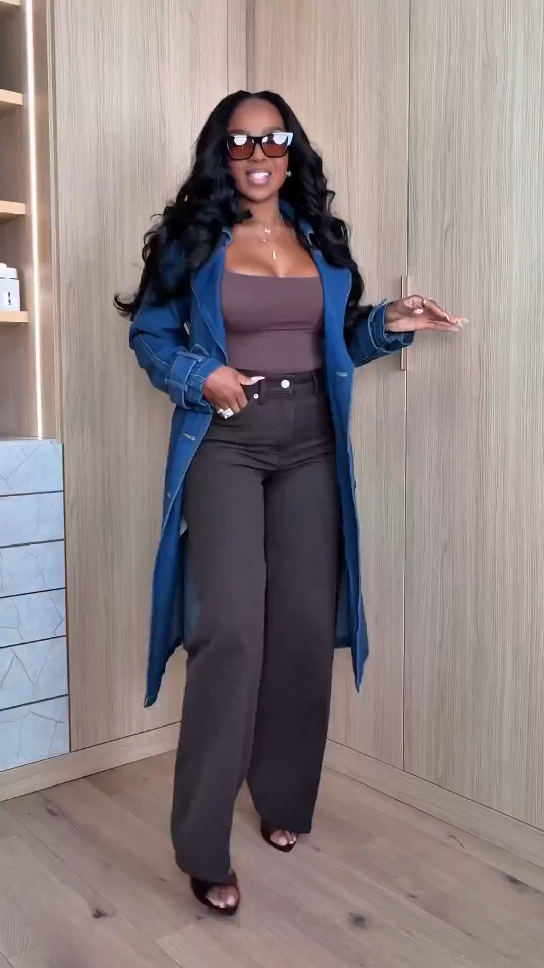 Let the flow guide your look—this shift keeps things light and easy, even when the scene changes.

#LTKstorytime #LTKPetite #LTKMidsize