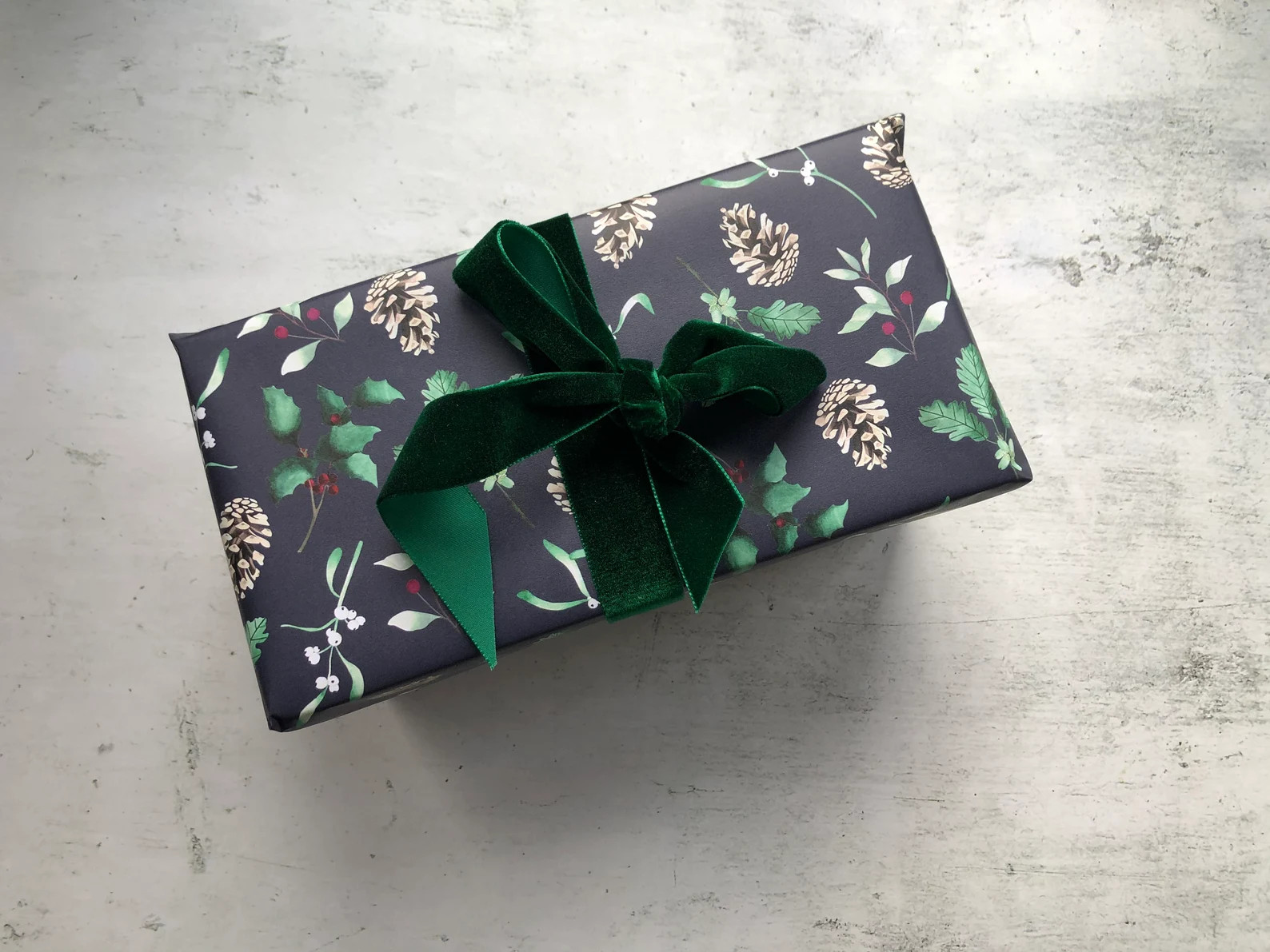 Luxury Christmas Gift Wrap | Traditional Christmas Wrapping Paper Sheets | Botanical Christmas - ... | Etsy (US)