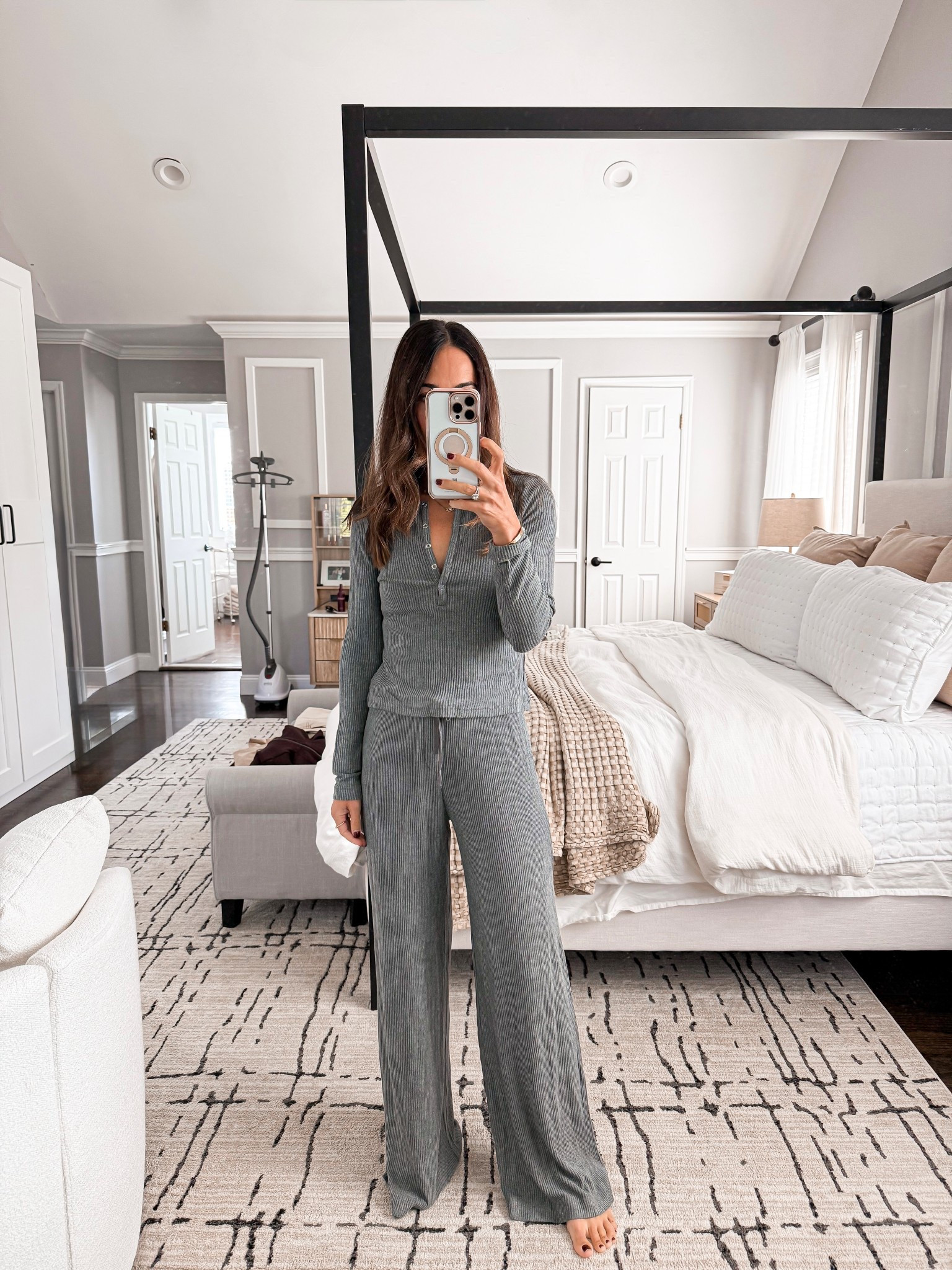 Best new lounge set from @target wearing size xs in each #target #targetpartner #targetcircleweek 

#LTKSaleAlert #LTKOver40 #LTKFindsUnder50