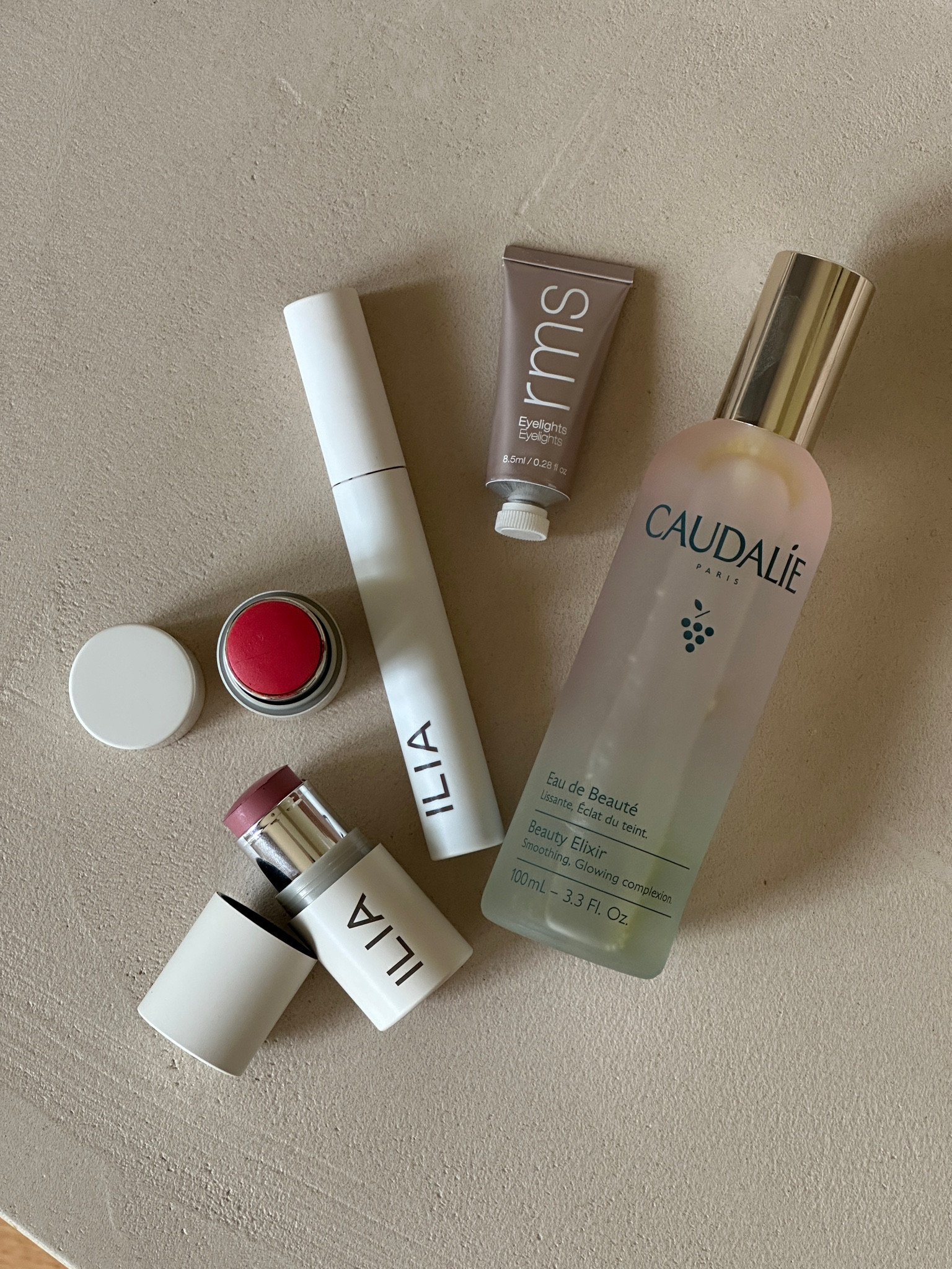 AD | Clean beauty products I love at the moment via @spacenk ✌🏻



#LTKbeauty #LTKfrance #LTKeurope