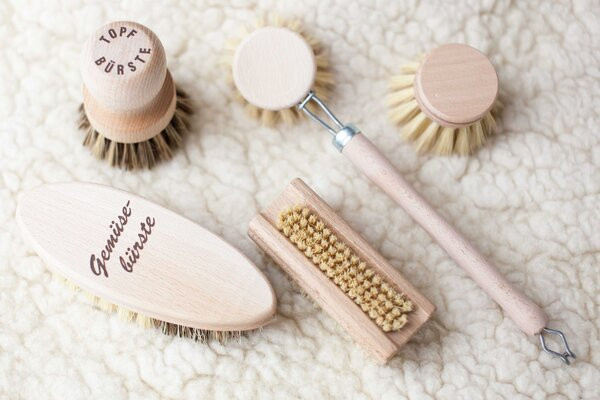 Calmterra - Bürstenset aus Holz | nachhaltig | schadstofffrei | unbehandelt | 5-teilig | Avocado... | Avocadostore DE