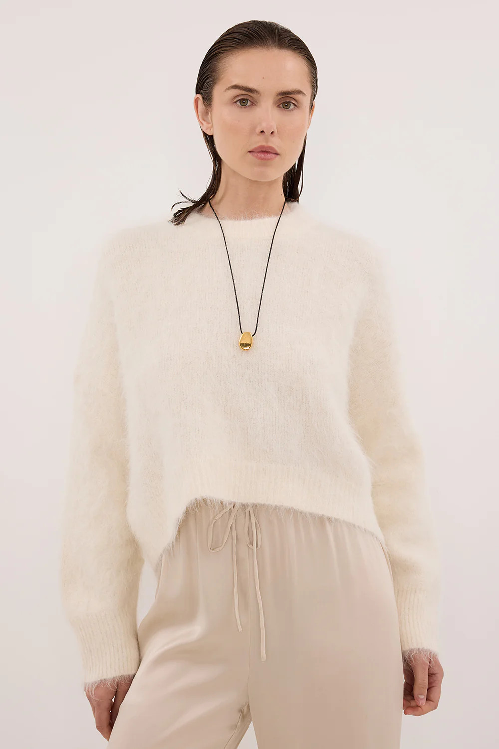 SALMA IVORY TUCK SLEEVE JUMPER | DISSH