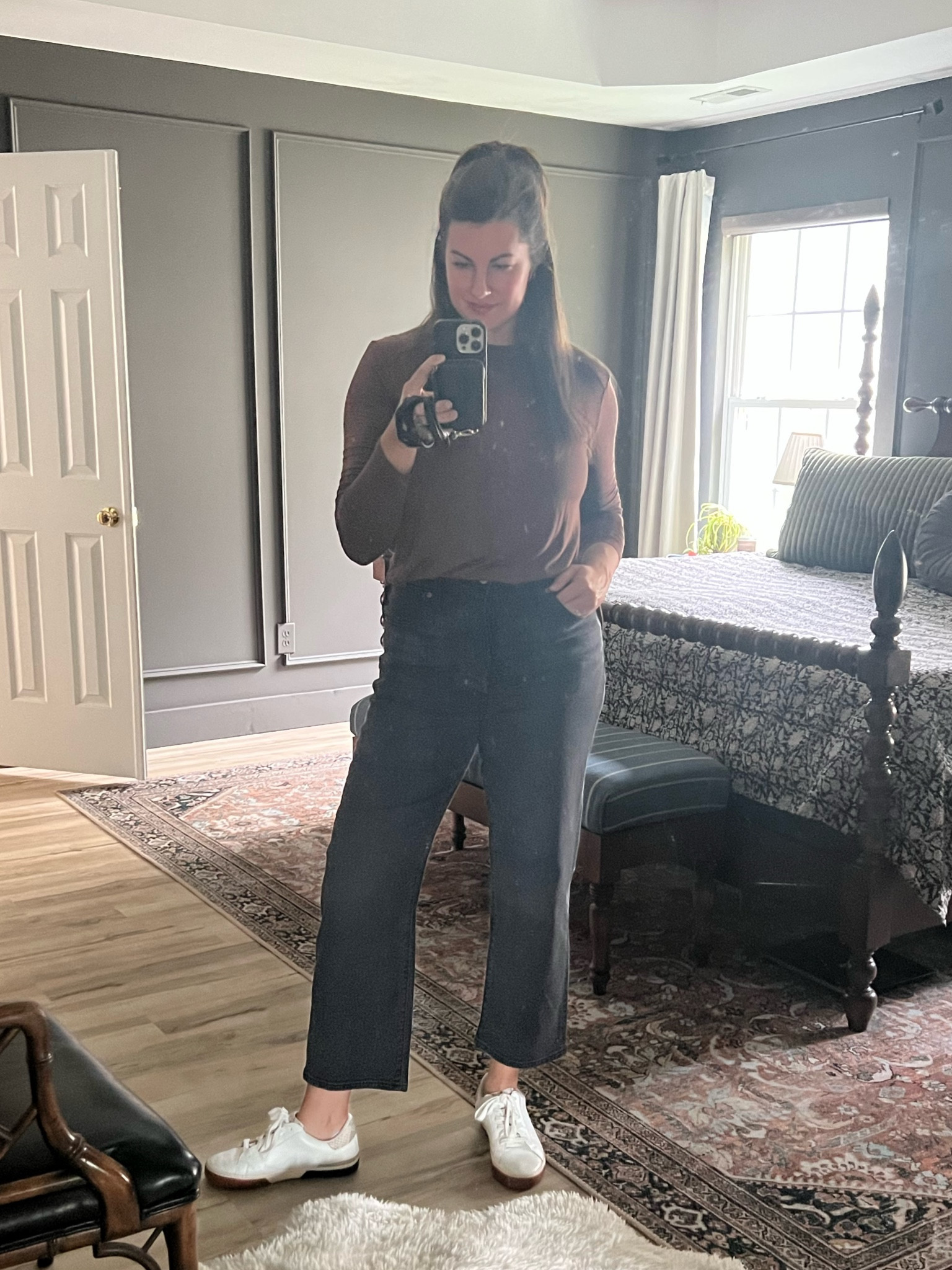 Black cropped straight jeans

#LTKstyletip #LTKunder100 #LTKSeasonal