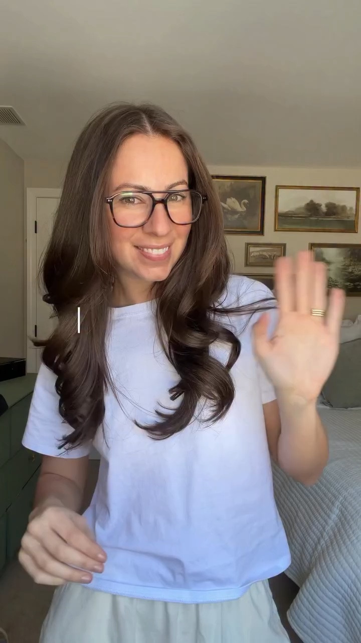 Let’s get dressed 😮‍💨 #simplestyle #wfhstyle 

@madewell @gap @calledtosurf