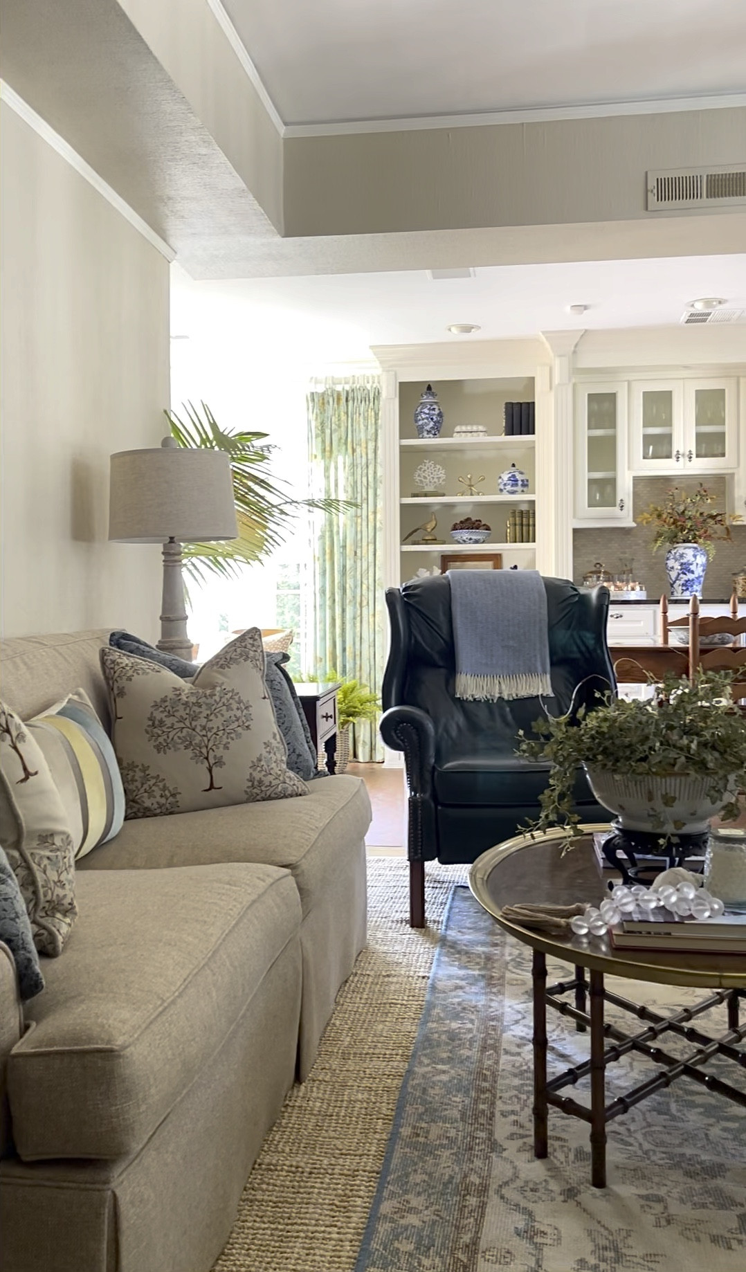 Fall in the Family Room 🍁🍂

#LTKhome #LTKstyletip #LTKSeasonal