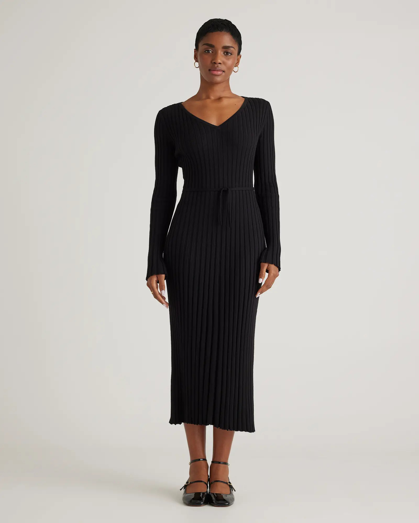 Cotton Cashmere Ribbed Long Sleeve V-Neck Midi Dress in Black | Quince