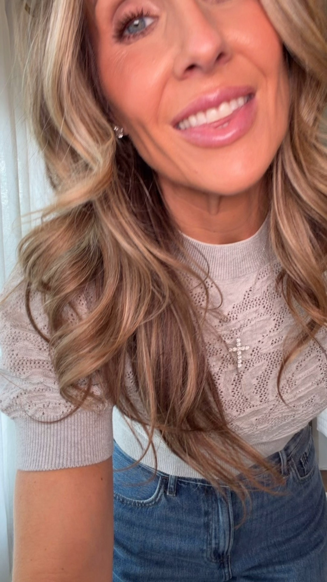 Size medium top 
Size 8 long denim 
White booted 
Valentines or date night 

#LTKOver40 #LTKFindsUnder100 #LTKgrwm