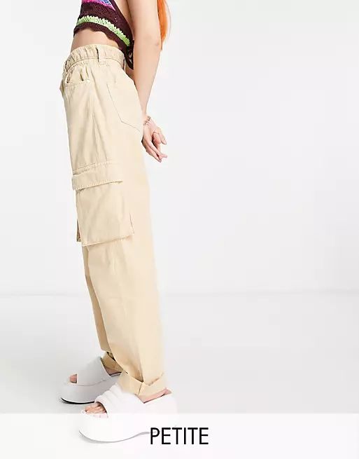 Bershka Petite pocket detail slim leg cargo pants in light beige | ASOS (Global)