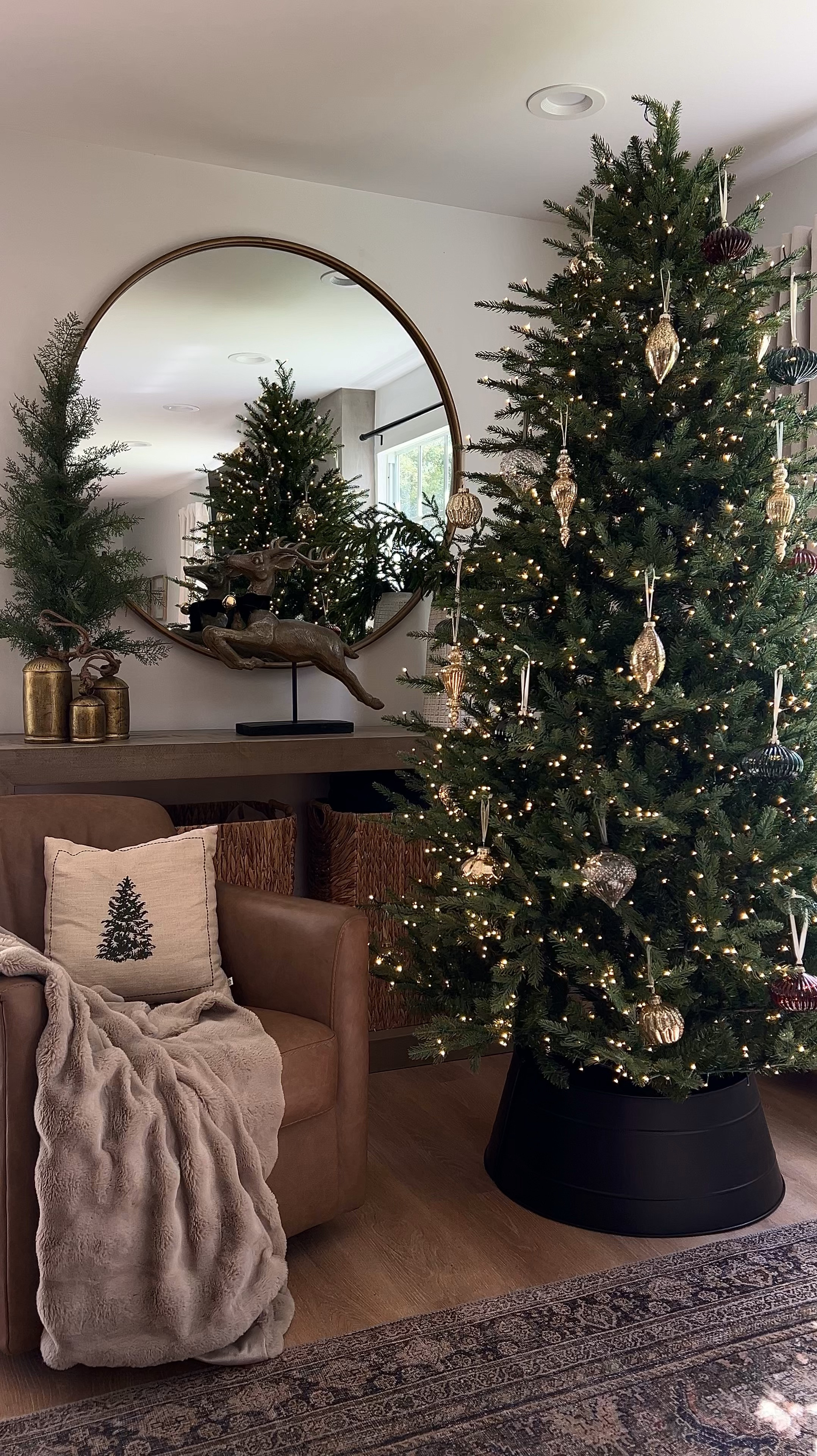 Twinkle Christmas tree is worth the hype.
Absolutely stunning. Mine is the 7.5ft slim 

Christmas tree | home decor | holiday decor | ornaments | Christmas decorr

#LTKHoliday #LTKHome