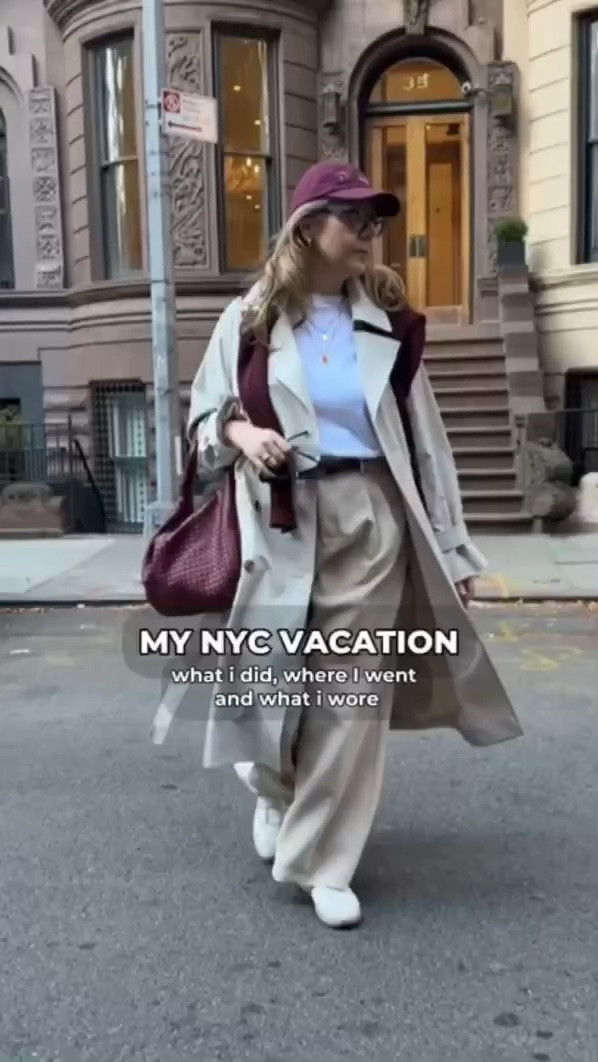 What I did in NYC and how I wore my travel capsule outfits. This capsule was very versatile! I added one more pair of pants and a sweater in beige and one crossbody bag in brown to match.

Comment how you like my outfits? ⬇️
Save for inspiration and watch my packing for vacation videos for practical tips!

#travelcapsule
#fallpieces 
#traveloutfits
#autumntrends 
#stylemyoctobercloset

Travel outfits 
Travel capsule 
Autumn trends
Travel in style 
Burgundy travel capsule 
Burgundy color combinations
Grey and brown color combinations 
Minimal travel capsule