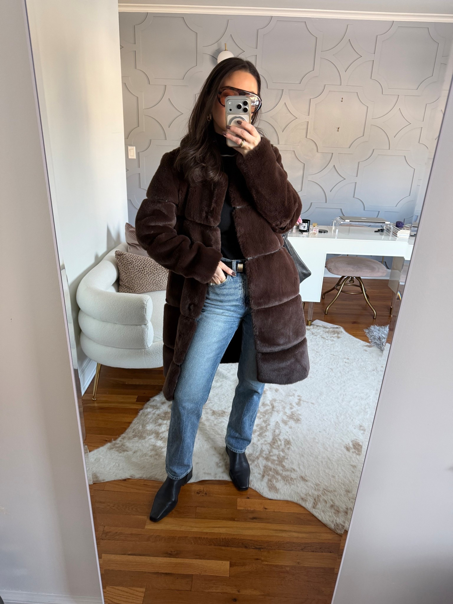 City OOTD!
Turleneck: true to size
Jacket: true to size or size down one
Jeans: true to size
Boots: size up half a sizee

#LTKootd