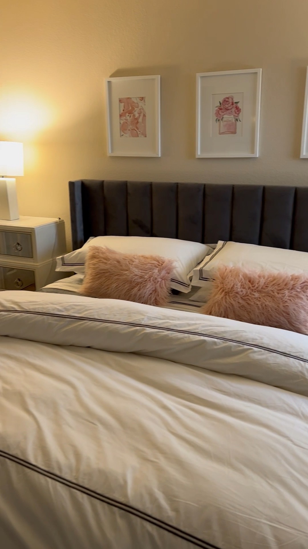 Cozy luxurious bedroom vibes 😍 😴 

#LTKhome #LTKSeasonal