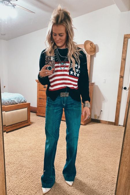 I’ve pulled together a few of my favorite Ariat denim styles! You guys know denim trousers are my jam, and Ariat never disappoints. 

I’m a size 6, and am always a size 28 in Ariat denim!