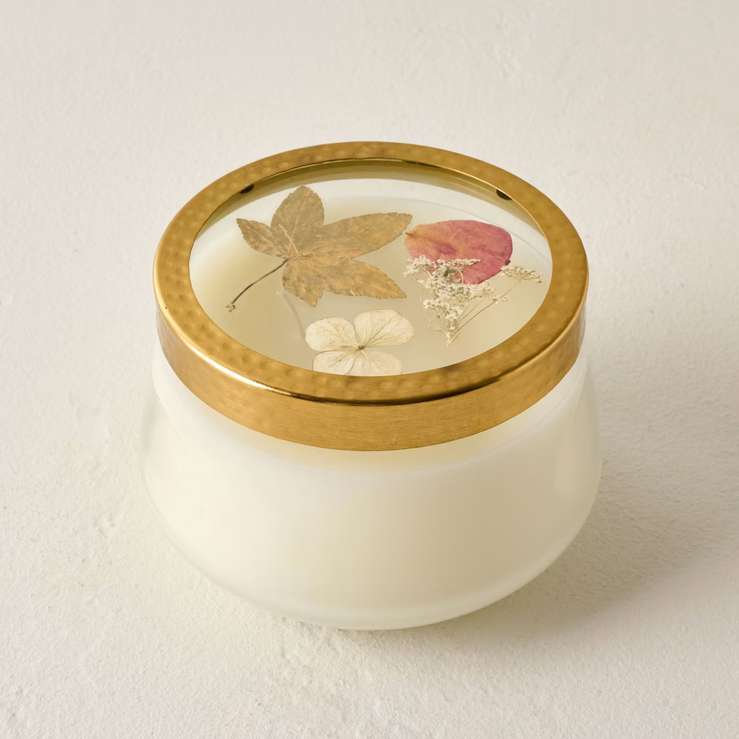 Red Currant & Cranberry Pressed Floral Candle | Magnolia