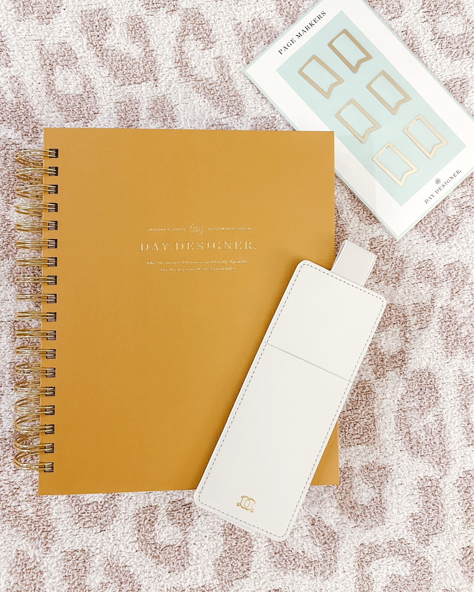// the gift of the season: @thedaydesigner planner !!! #ad because who doesn’t love a fresh start!? ✨ this is perfect for the friend who color codes her life but still loses her keys, the busy mom, the newly wed, the friend whose love language is paper goods + a to-do list ✨ So easy to check off your list with this amazing planner!! Grab one now with code alexdavies15 ✨ // 

#LTKGiftGuide #LTKCyberWeek #LTKHoliday