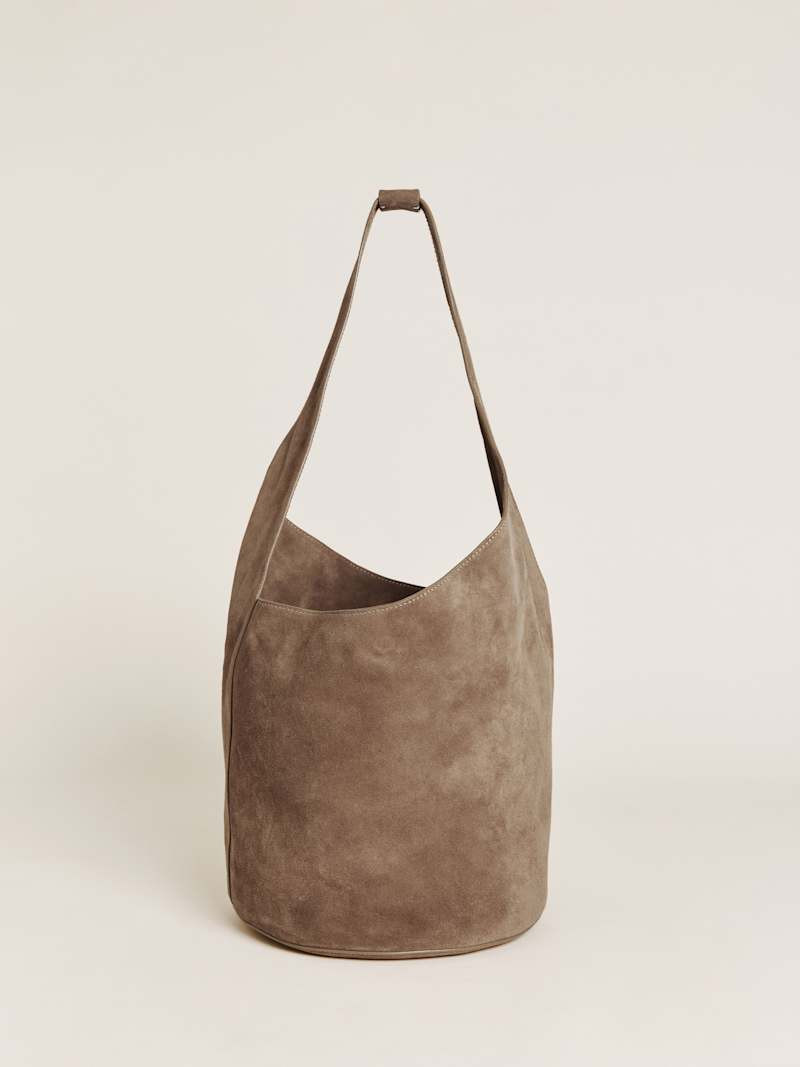 Medium Silvana Bucket Bag | Reformation (Global)