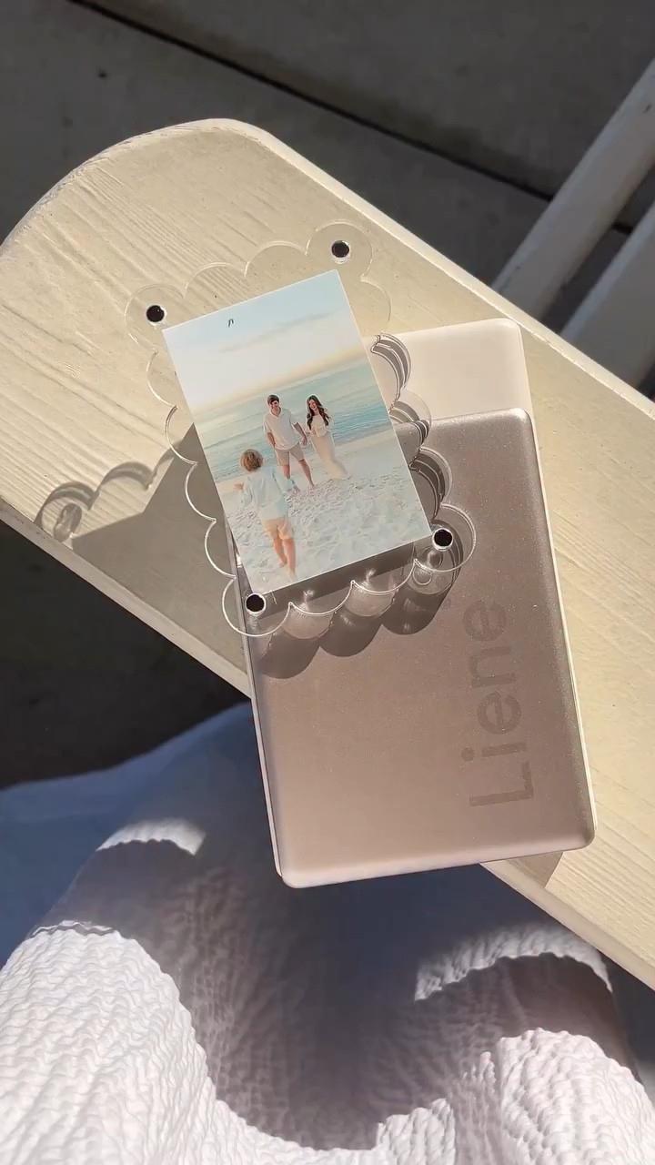 say PHOTO for the 🔗 to the most fun on the spot photo printer 🌴📷 or head to the link in my bio! use code PEARL10DIS 👏🏼

https://cutt.ly/CtYyZ3eN

Created the cutest DIY photo magnets with this on the spot photo printer from my phone! So many neat features and can take it anywhere on the go! 🤍 #liene #Pearln200pro #lieneforspring #photoprinter #lienebloom