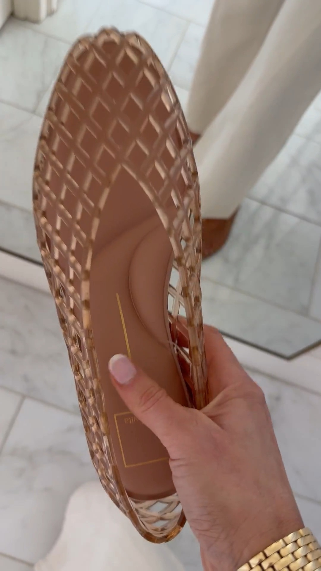 These jellies are insanely comfortable. One of my favorite pairs easily 