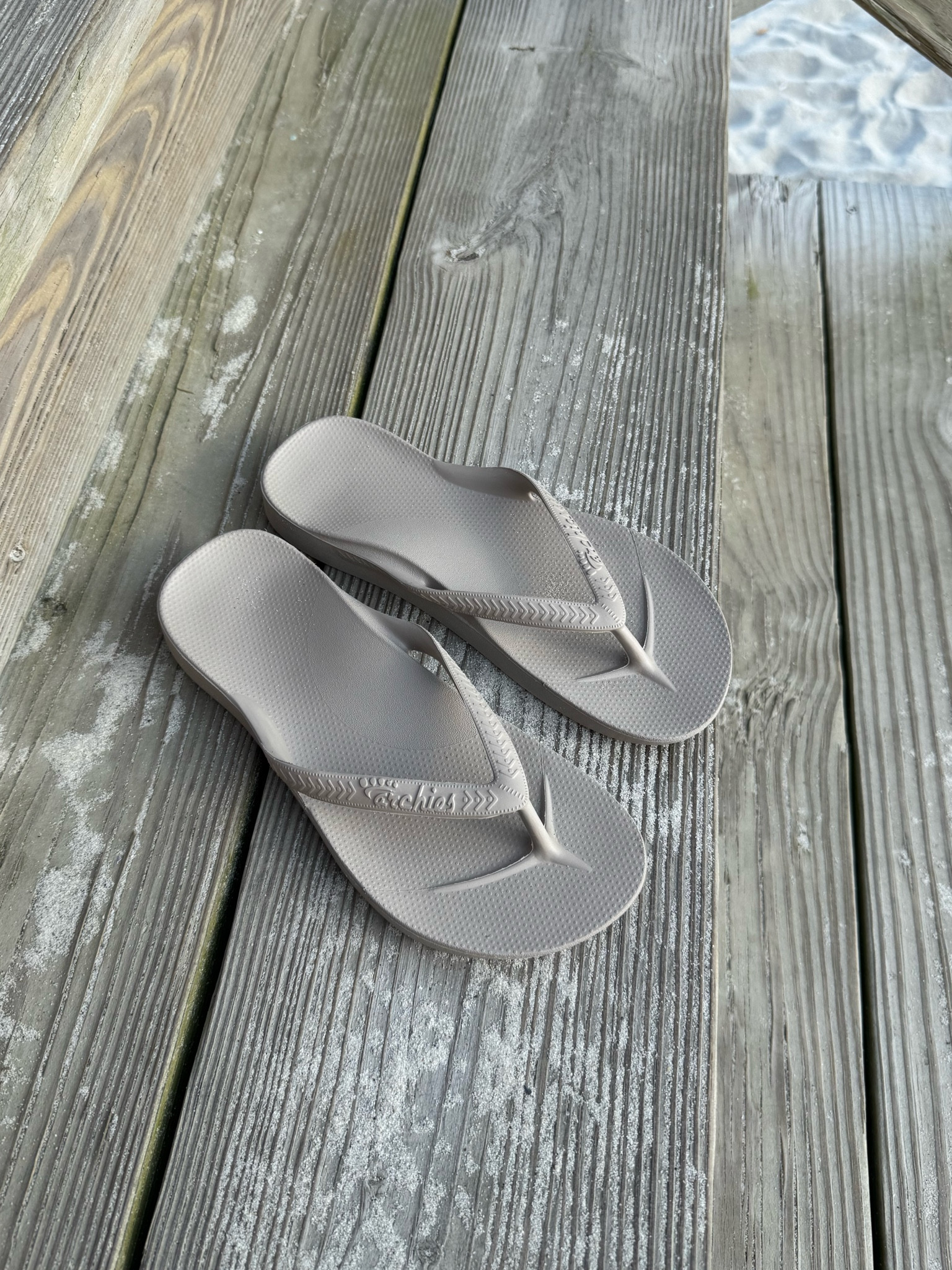 these flip flops are soo comfy! arch support and molds to your feet, they’re perfect for summer & come in so many fun colors! butter yellow was just restocked!! 

#LTKShoeCrush #LTKFindsUnder50 #LTKSummerEdit