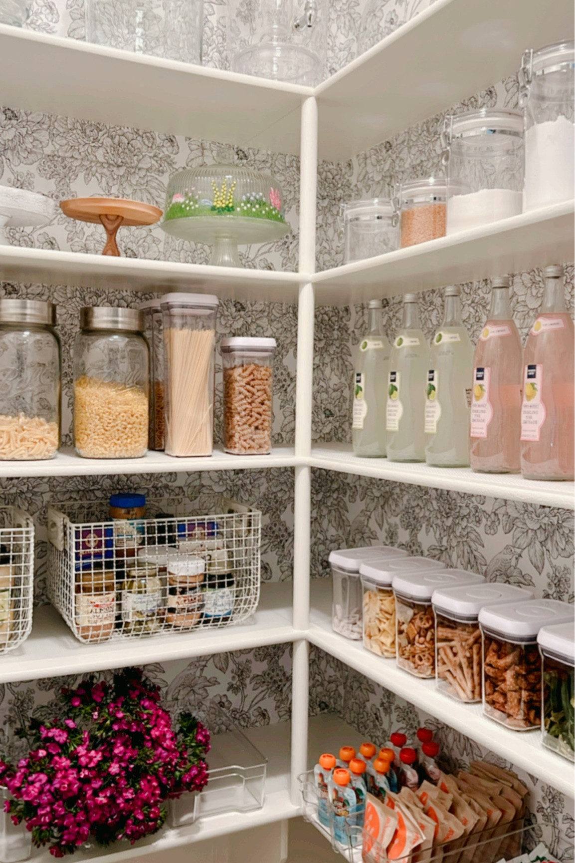 Pantry Organization // Pantry Decor // Wallpaper // Peel and Stick Wallpaper // Home Organization 

#LTKhome