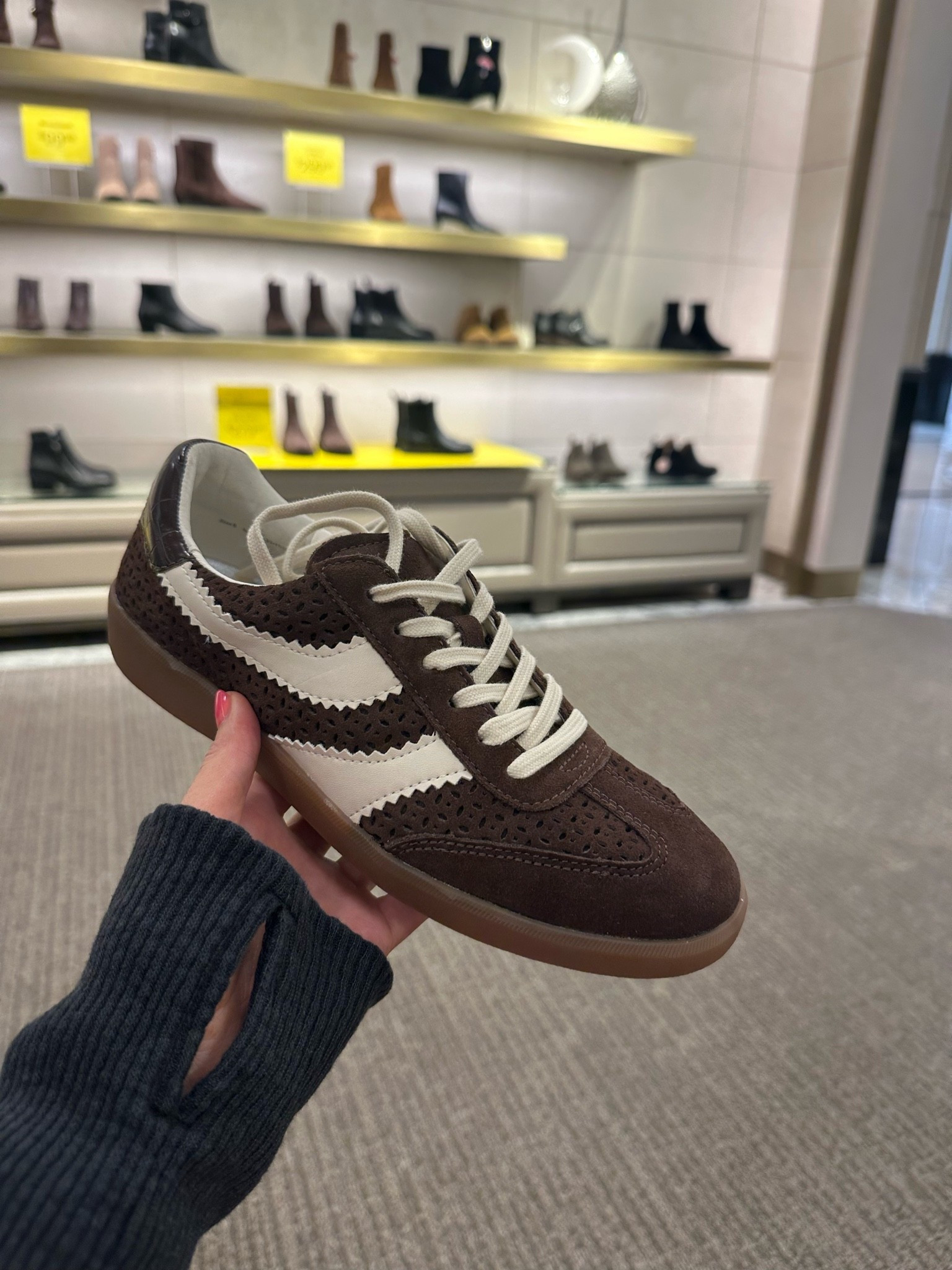Nordstrom Anniversary Sale
NSale

Dolce Vita sneakers