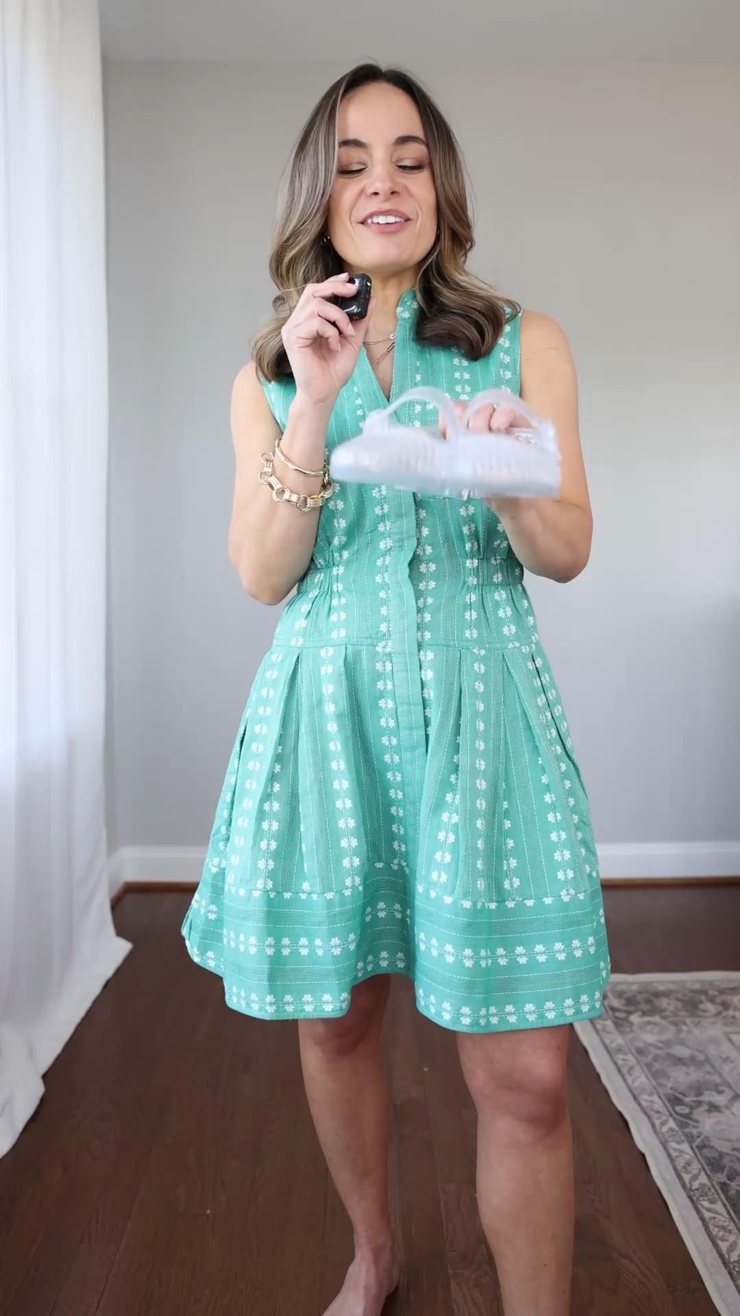 A review of a pair of jelly ballet flats I love! They fit true to size on my size 5 foot and are comfortable for all day wear!