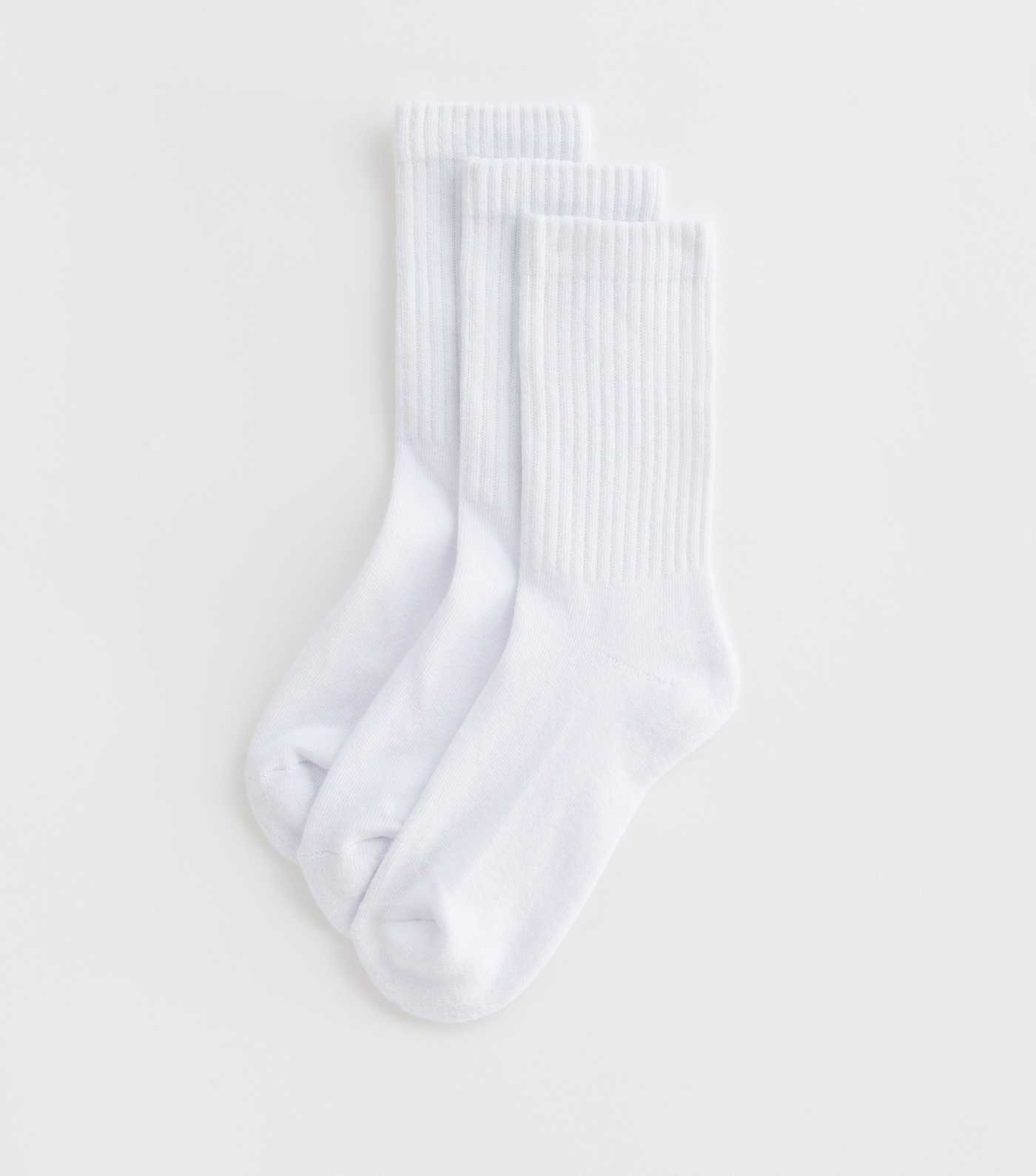 3 Pack White Ribbed Tube Socks
						
						Add to Saved Items
						Remove from Saved Items | New Look (UK)