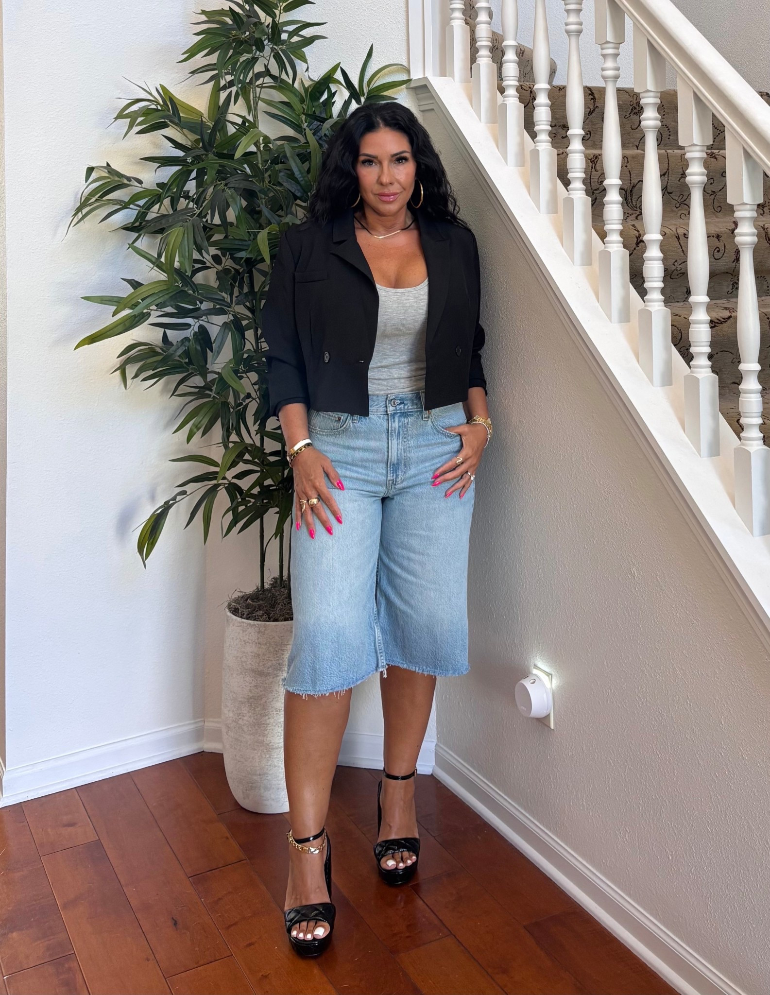 Date Night look 🖤

Absolutely LOVING these long jean shorts. And these heels were comfy enough to wear all night long. 10/10 recommend every piece. For reference wearing size 28- big in waist but fit perfectly everywhere else.

#LTKPetite #LTKStyleTip #LTKSaleAlert