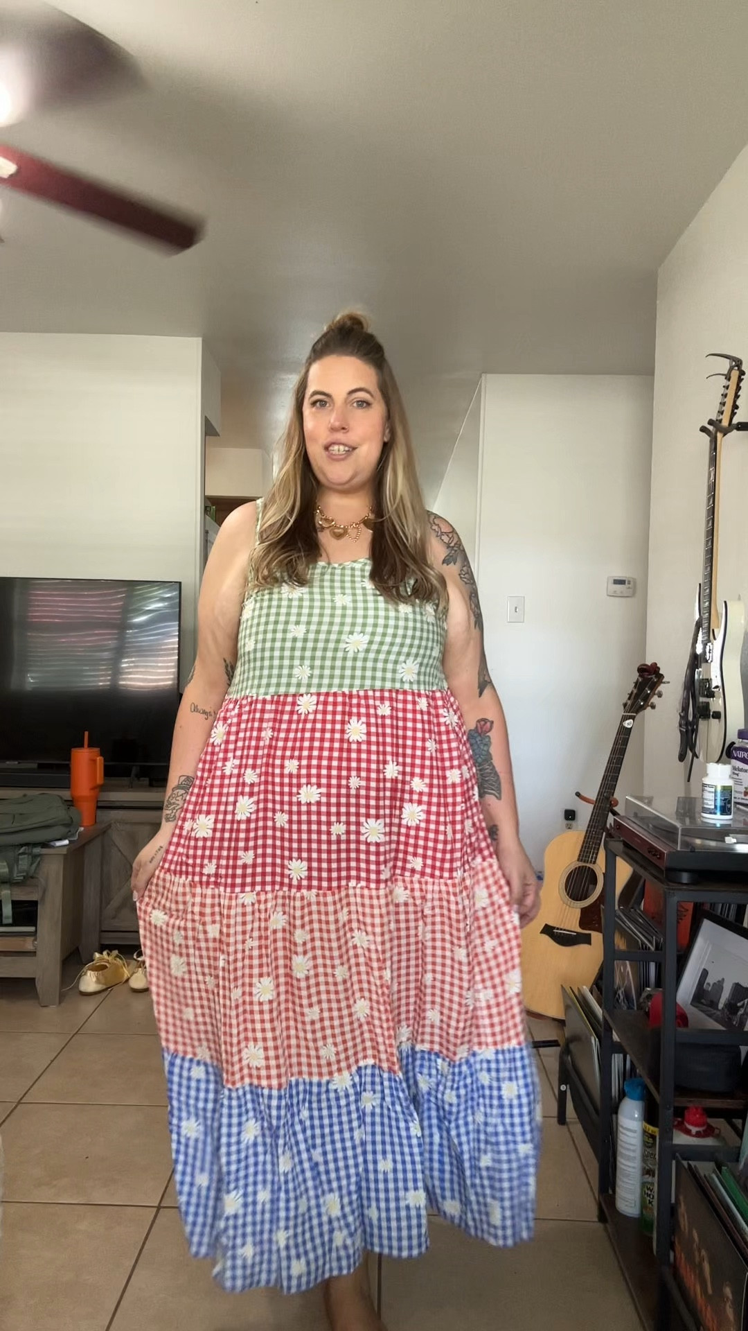 Wearing a 2x!

#LTKMidsize #LTKOver40 #LTKSeasonal