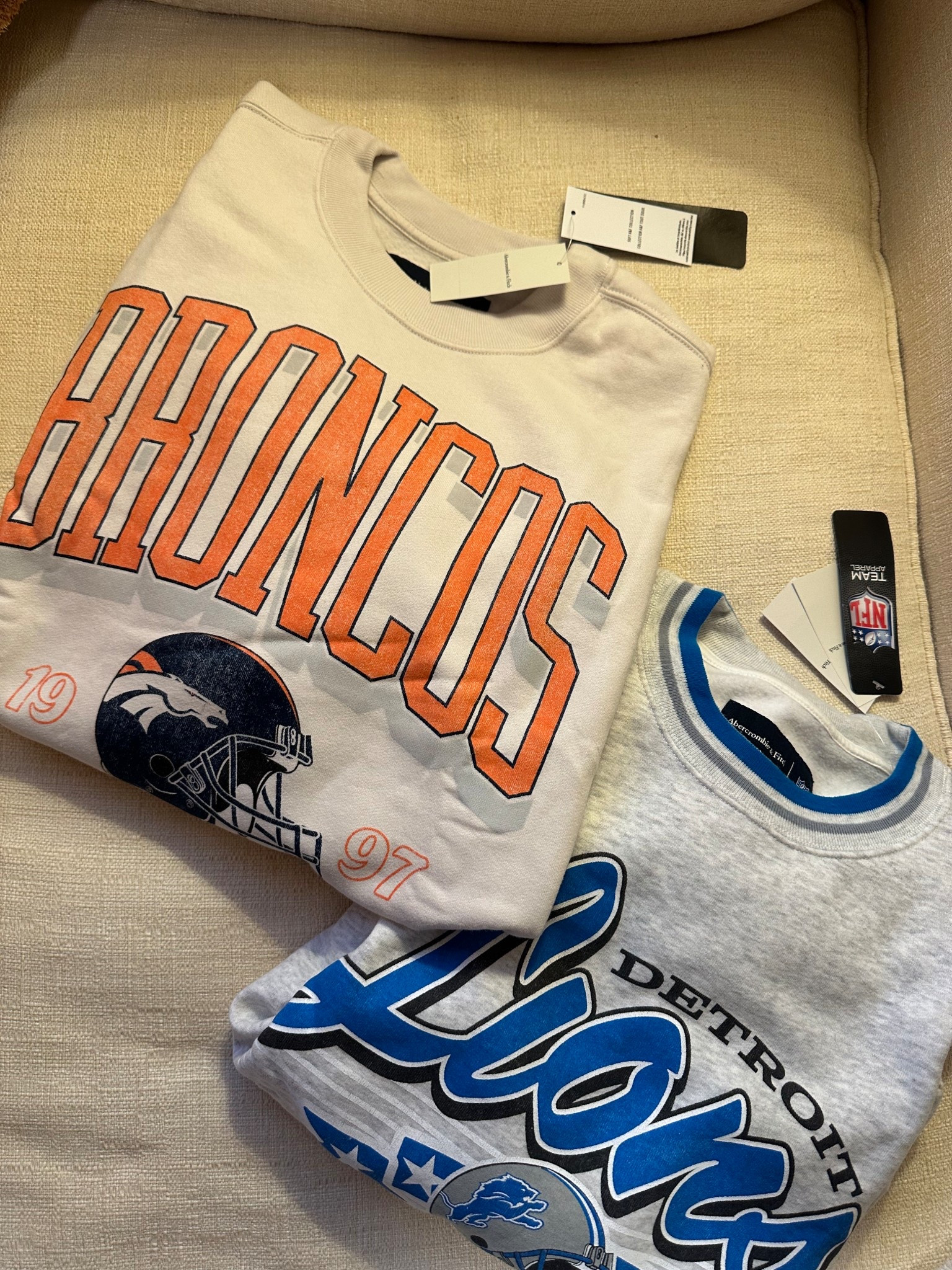 Love a good cozy NFL crew neck for fall 🏈🍂🍁

#LTKSeasonal #LTKHome #LTKOver40