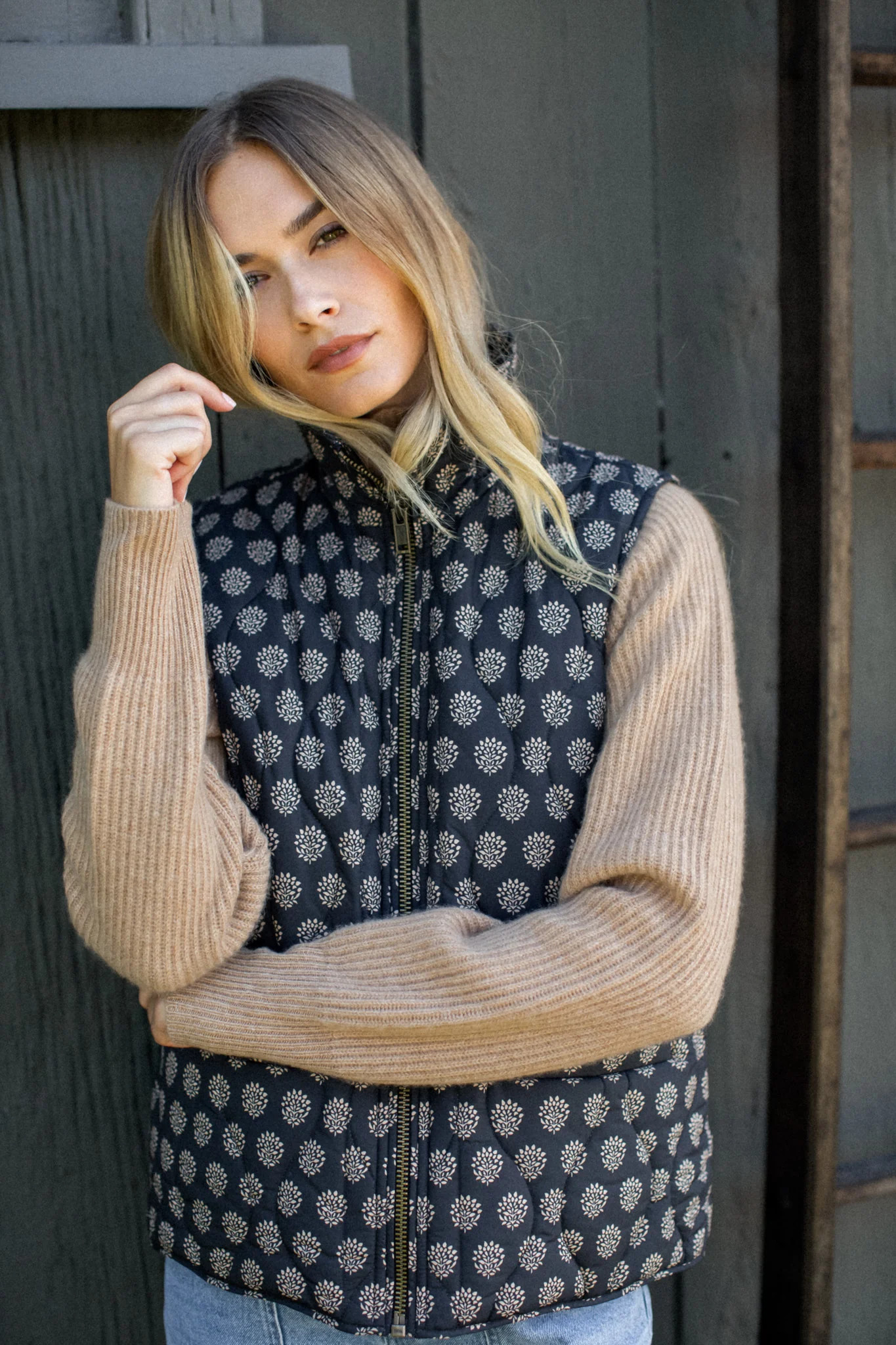 Printed Puffer Vest - Black Mini Meadow SALE | Marea