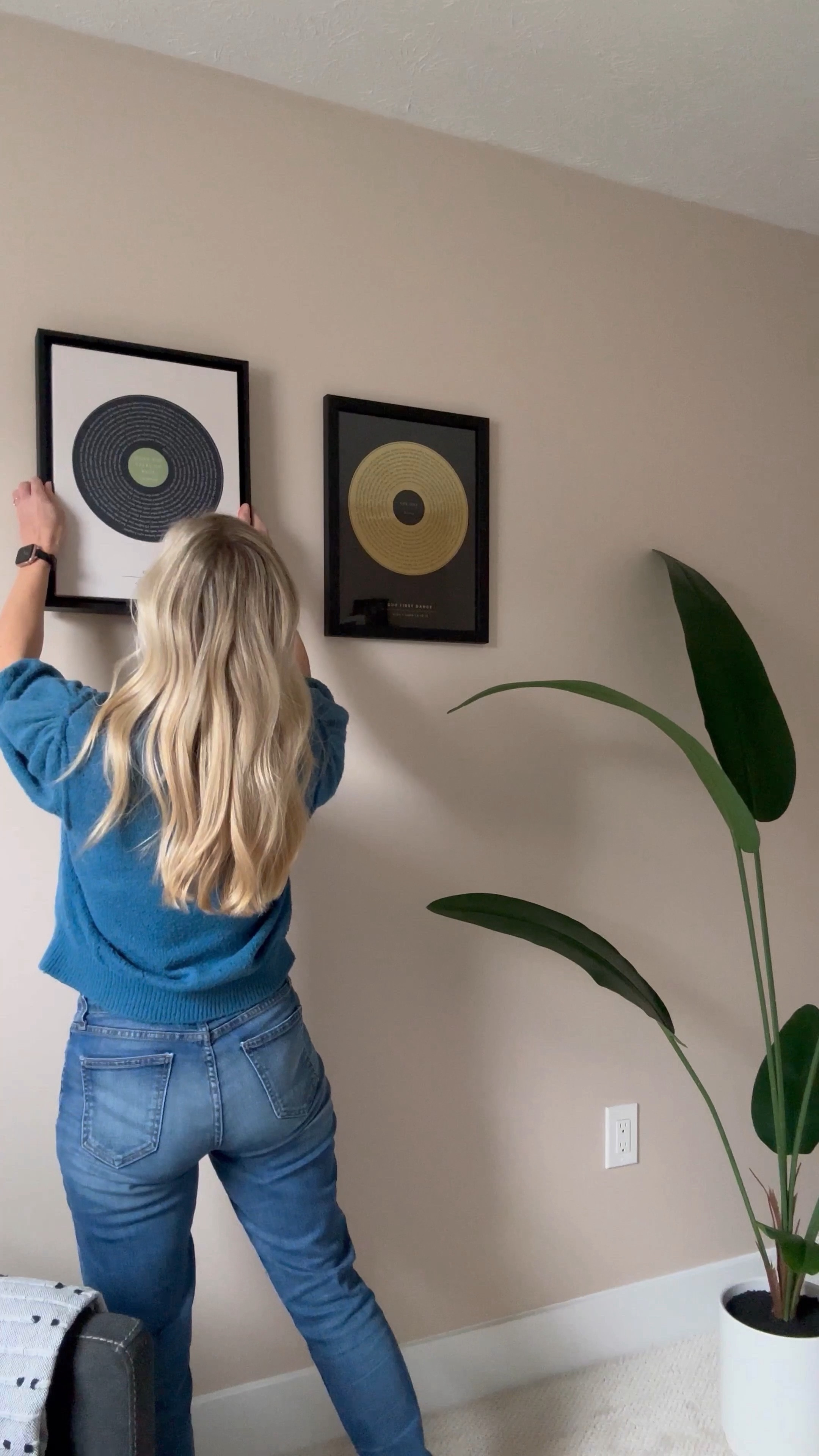 As an interior designer, I'm always on the lookout for unique pieces that add a personal touch to a home. And let me tell you, Lime & Lou's Music Memories Canvas is a true winner!

You can take a song that's special to you, like a favorite childhood tune or your wedding song, and have it transformed into a stunning piece of art. It's the perfect way to add a sentimental touch to any room.

I actually did this myself! This canvas features the song my daughter and I loved when she was a baby. As a mom, this piece is so special to me. Every time I see it, it brings back the most wonderful memories.

And with Mother's Day coming up, this would make the most thoughtful and unique gift for any mom. Imagine her face lighting up when she sees a song that holds a special place in her heart beautifully displayed on a canvas.

I’ve linked the products in my LTK shop so you can head on over and create your own Music Memories Canvas today! Trust me, your home and your heart will thank you for it.

Use Code: Evalia15 for 15% off valid until April 1st

#ad @limeandlou #limeandloudecor

#LTKsalealert #LTKfamily #LTKhome