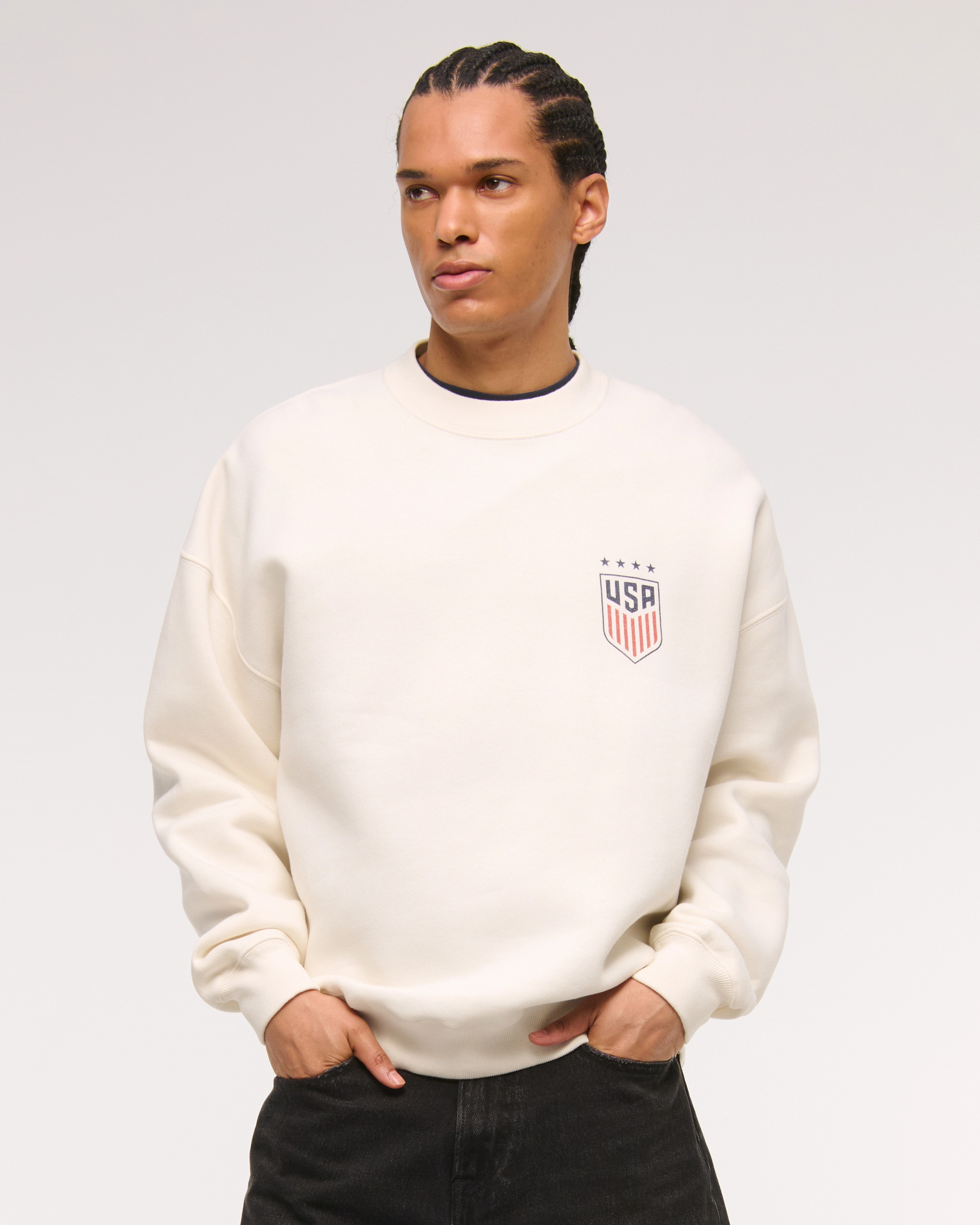 USWNT Graphic Crew Sweatshirt | Abercrombie & Fitch (US)