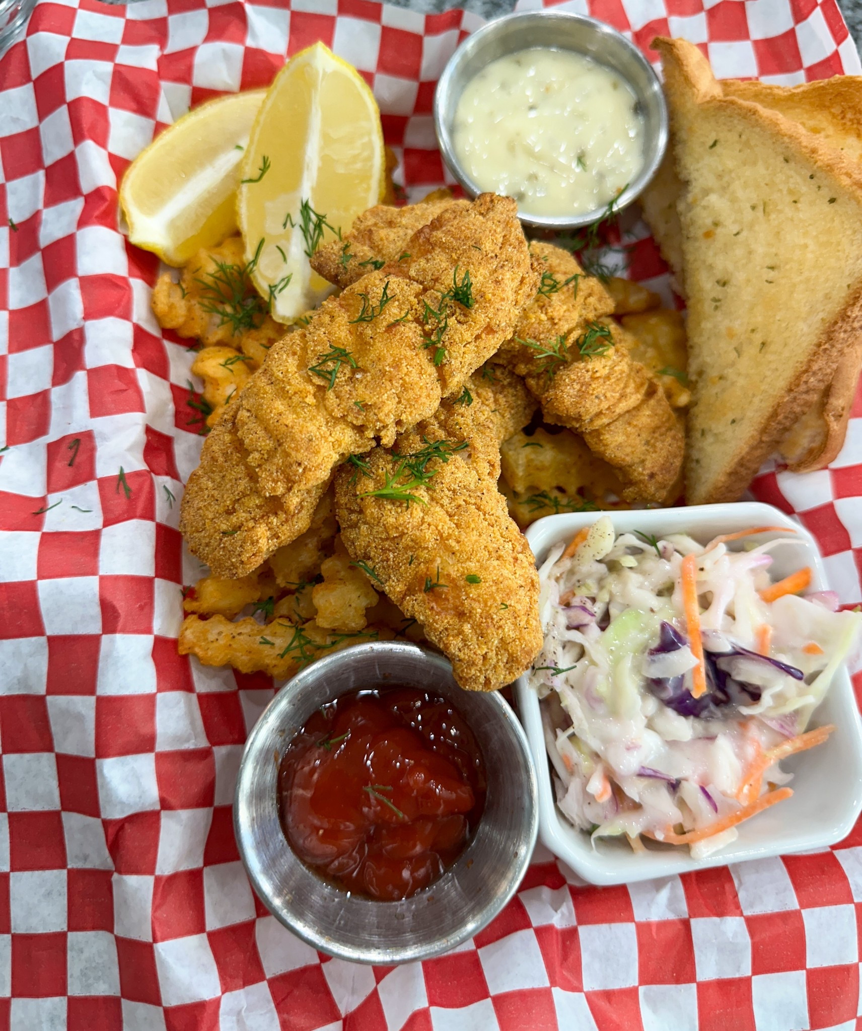 Fish fry Friday! Served this Catfish Platter on my metal try and picnic liner. #fishplatter #picnic #picnicpaper #platters #athomewithdsf #kitchenware 

#LTKHome