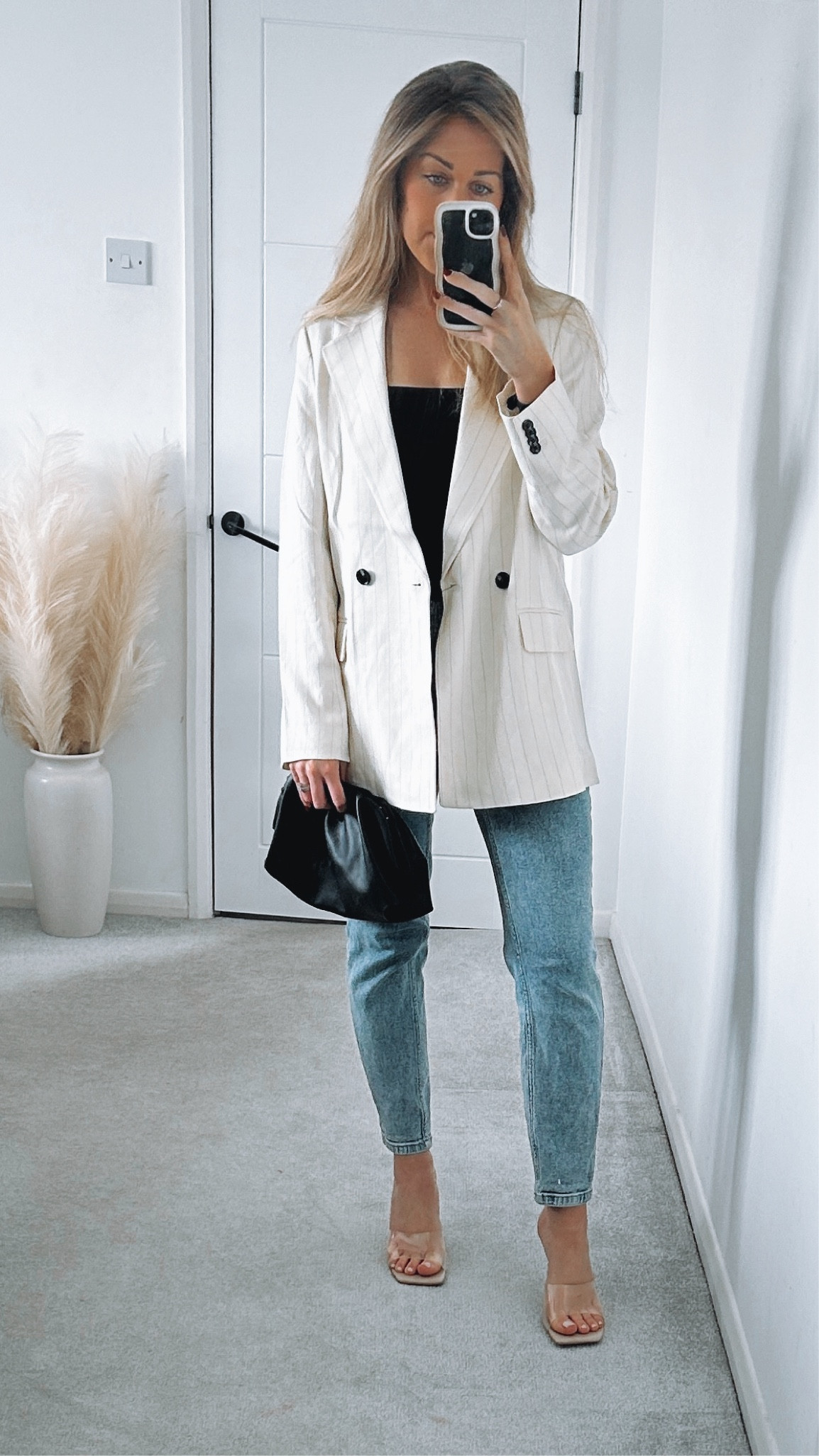 Dinner/drinks outfit idea 

Street style inspo 
High street fashion 

#LTKSeasonal #LTKeurope #LTKstyletip