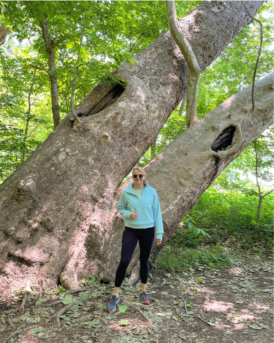 Weekend outfit of the day

Half zip scuba sweatshirt looks just like Lululemon but is an amazon find. I sized up one!

Black high waisted leggings with pocket

ASICS running shoes 

Spring summer style and outfit ideas

#LTKunder50 #LTKSeasonal #LTKstyletip