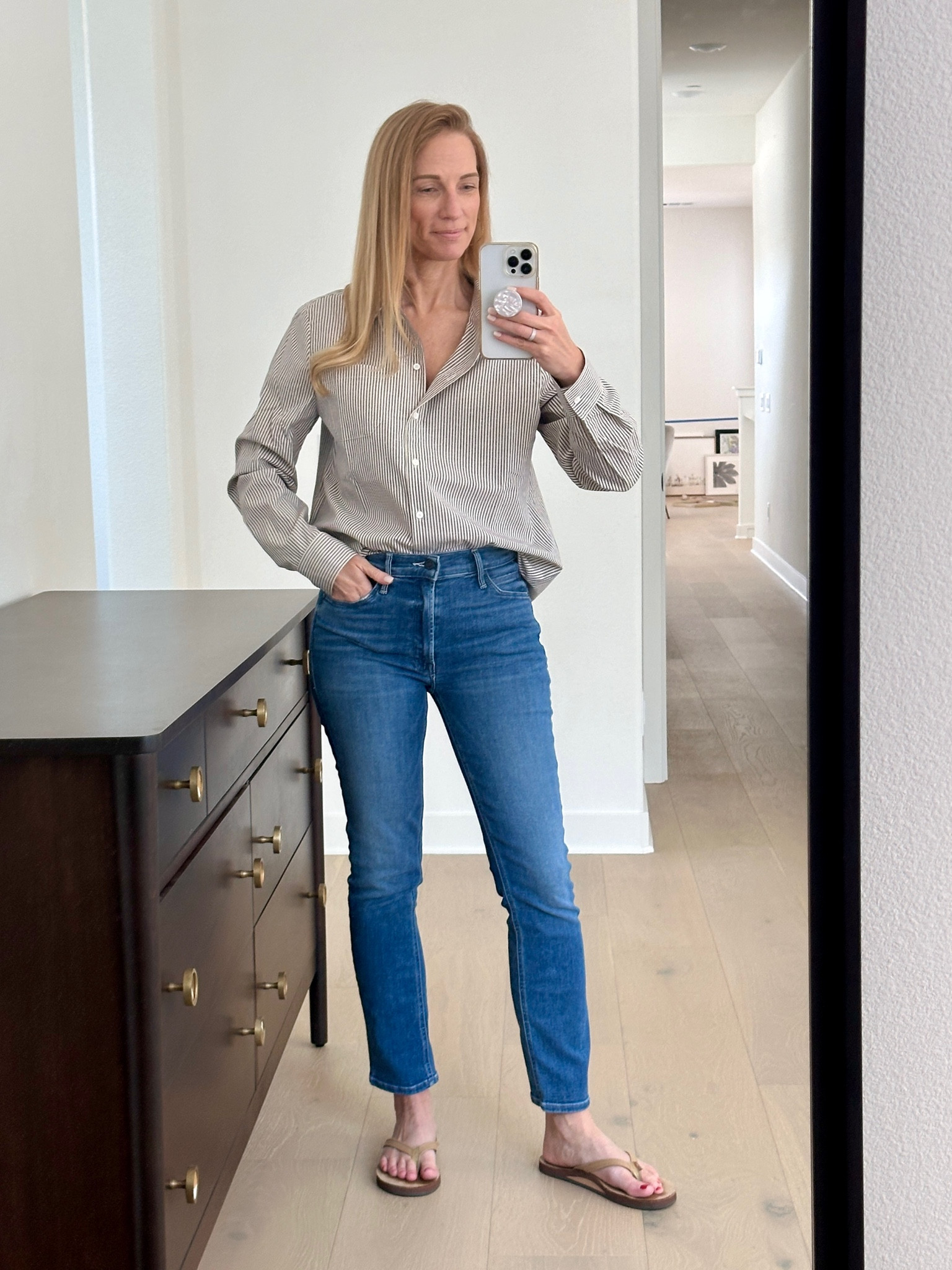 Love this Sezane button down. I have it in a couple of colors! I’m wearing US size 6  