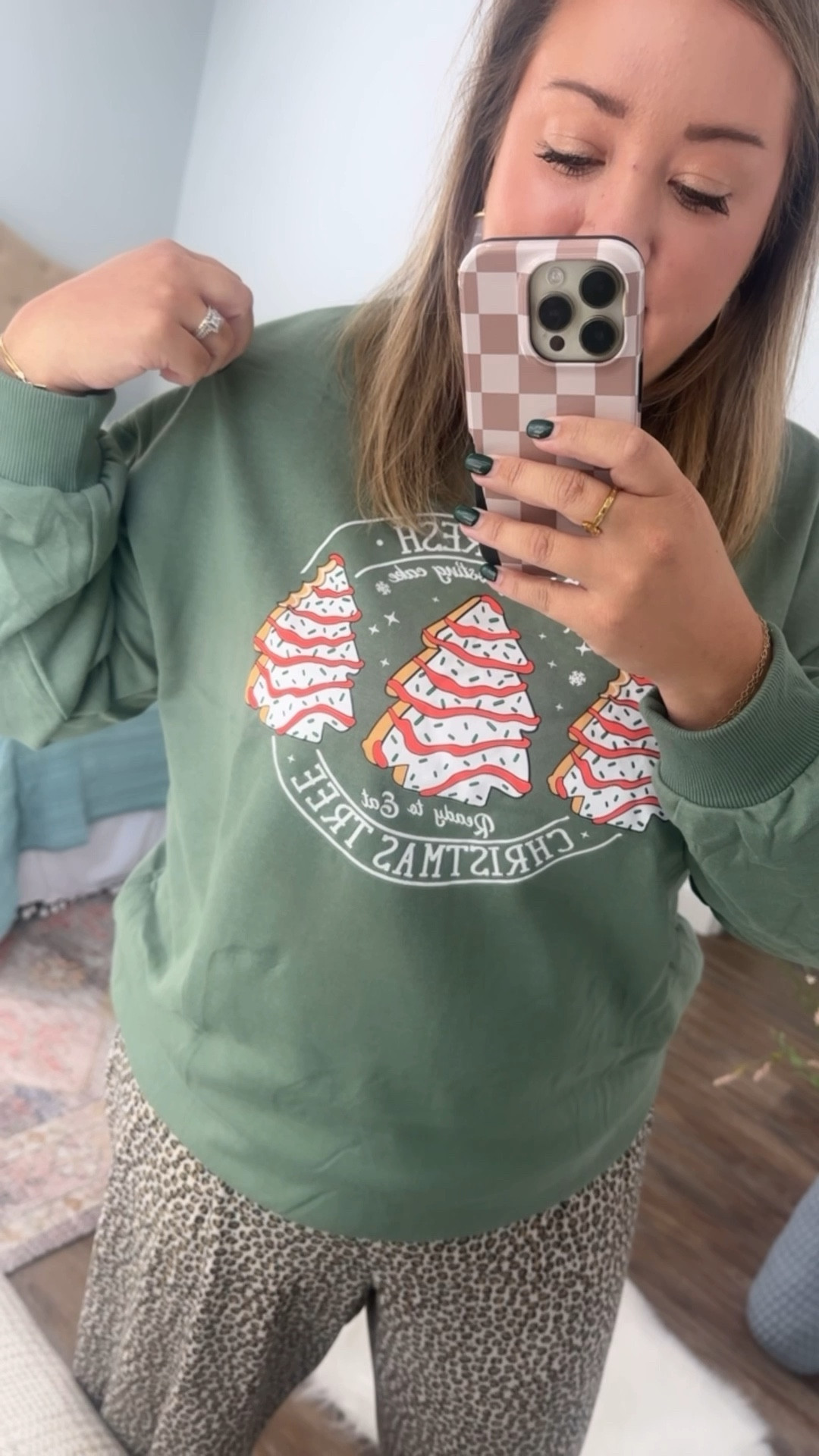 The CUTEST Christmas Tree Cake sweatshirt ever!!

#LTKSeasonal #LTKootd #LTKHoliday