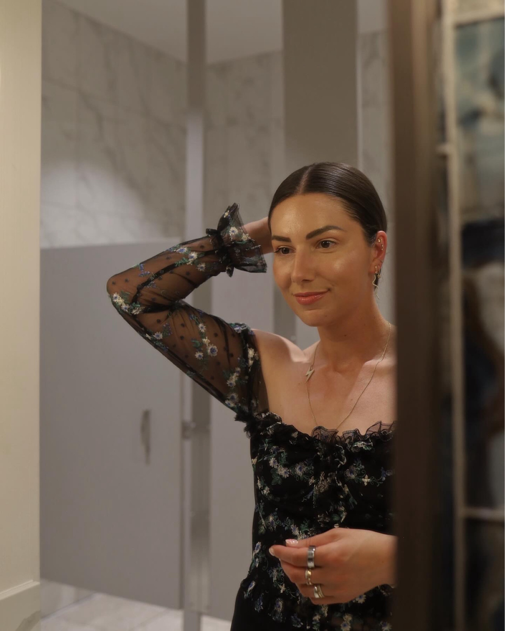 outfit of the night 🖤

going out look, night outfit, ootn 

#LTKMidsize #LTKStyleTip