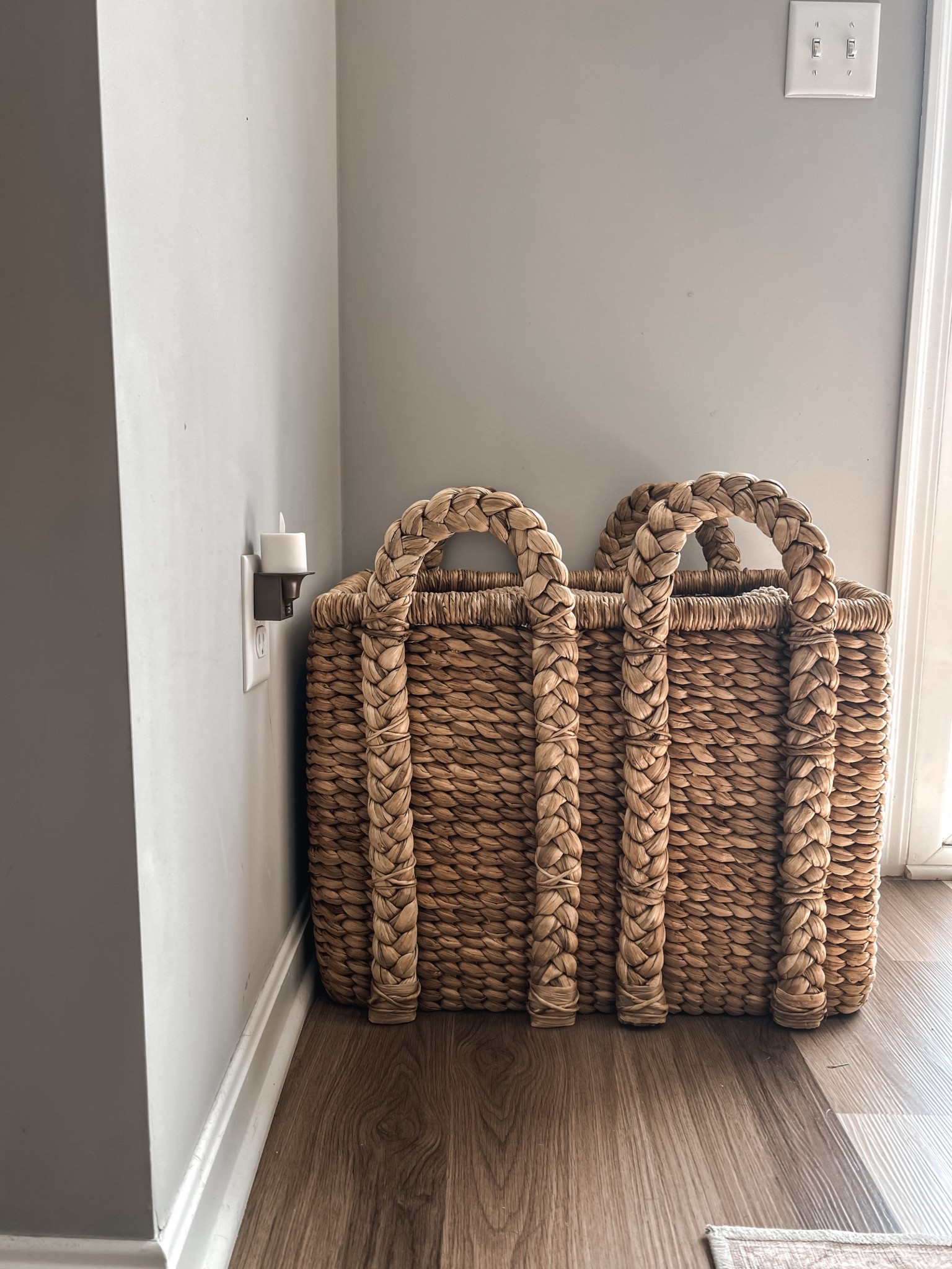 Love this basket soooo much! It’s the perfect size for blankets, toys, etc! We use ours for throws.

Storage | Organization | Living Room | Bedroom | Entryway

#LTKHome