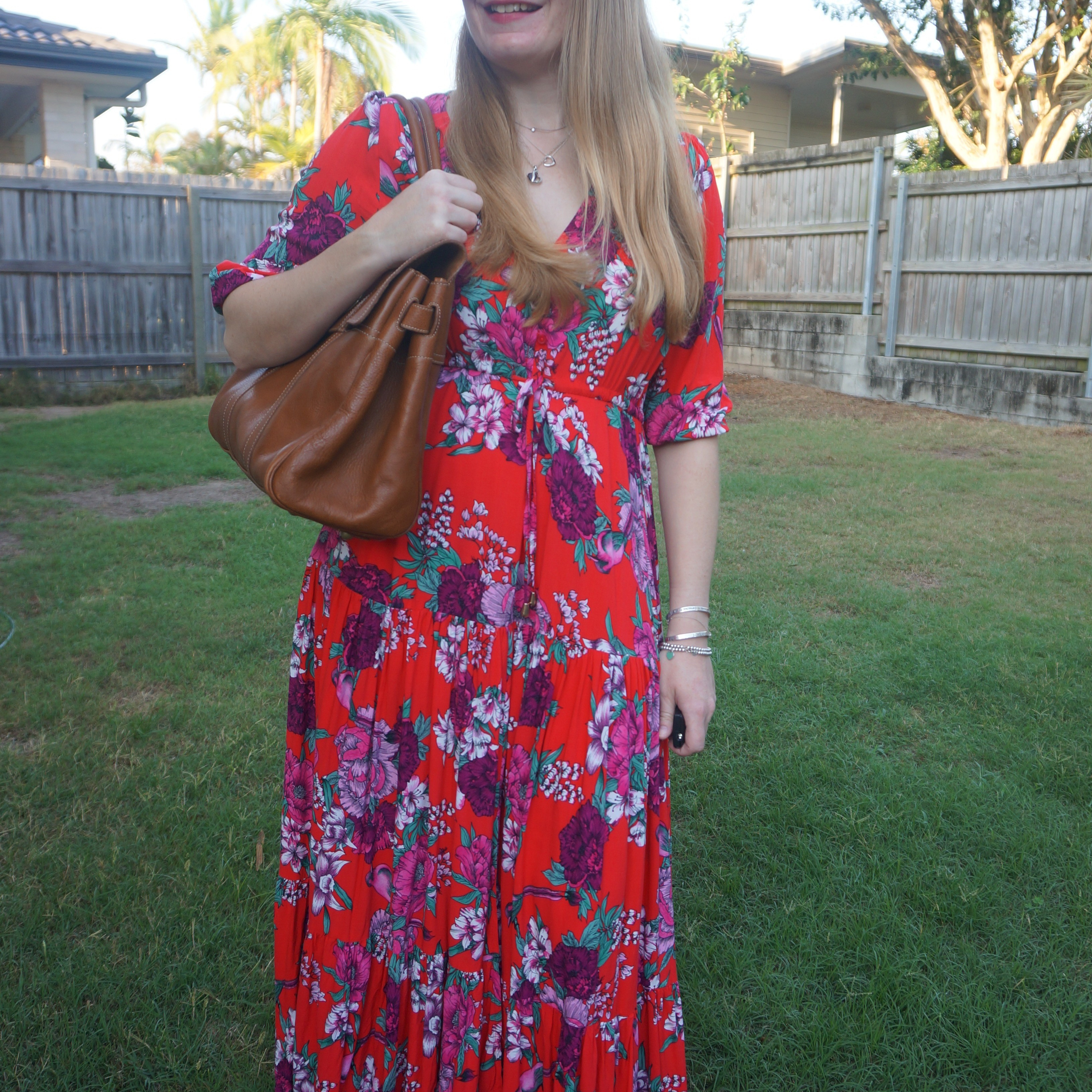 Jaase res floral print maxi dress again with Mulberry oak Bayswater bag ❤️

#LTKworkwear #LTKbag #LTKdresses
