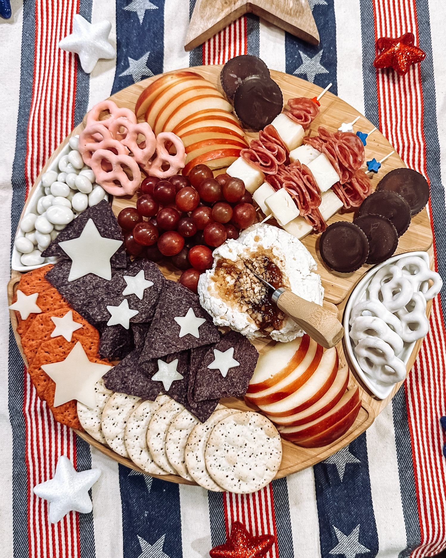 Every holiday deserves its own themed charcuterie!! Don’t you agree? 🇺🇸

#LTKParties #LTKSeasonal #LTKHome