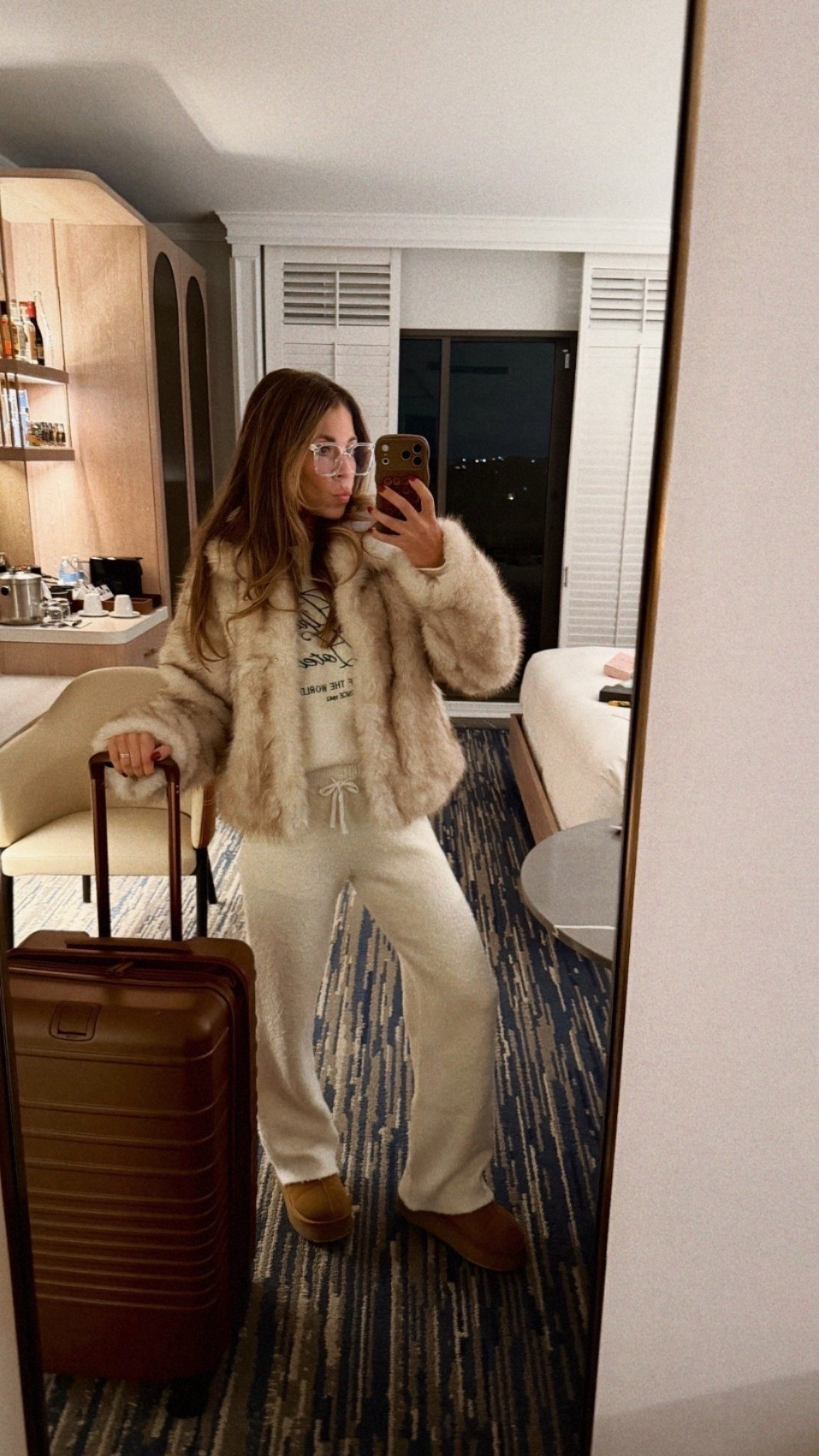 This Walmart faux fur 😍 also the coziest fuzzy target set!! Xs pants small top BEIS luggage 



#LTKFindsUnder100 #LTKgrwm