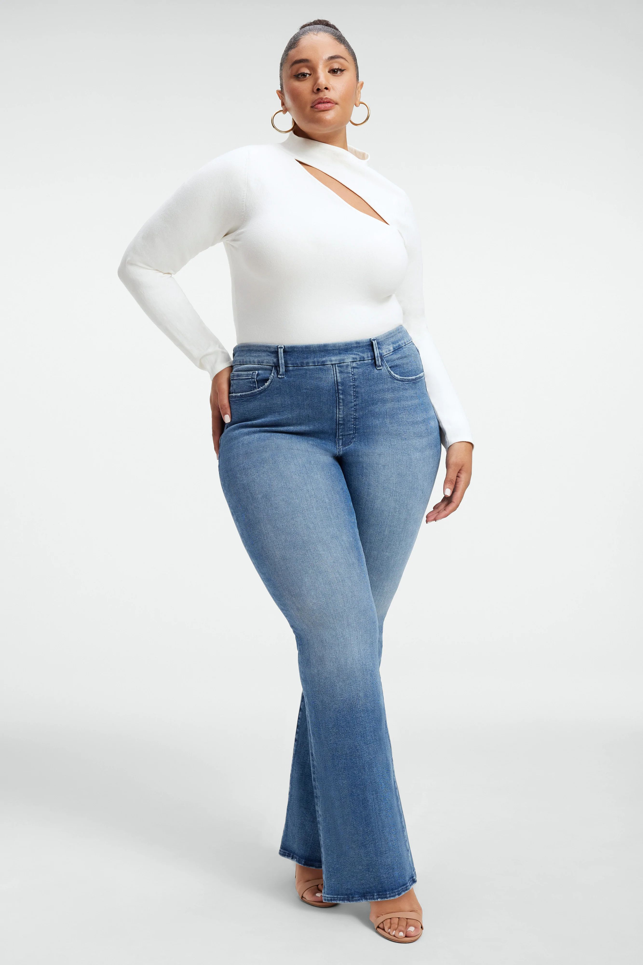 POWER STRETCH PULL-ON FLARE JEANS | INDIGO490 | Good American