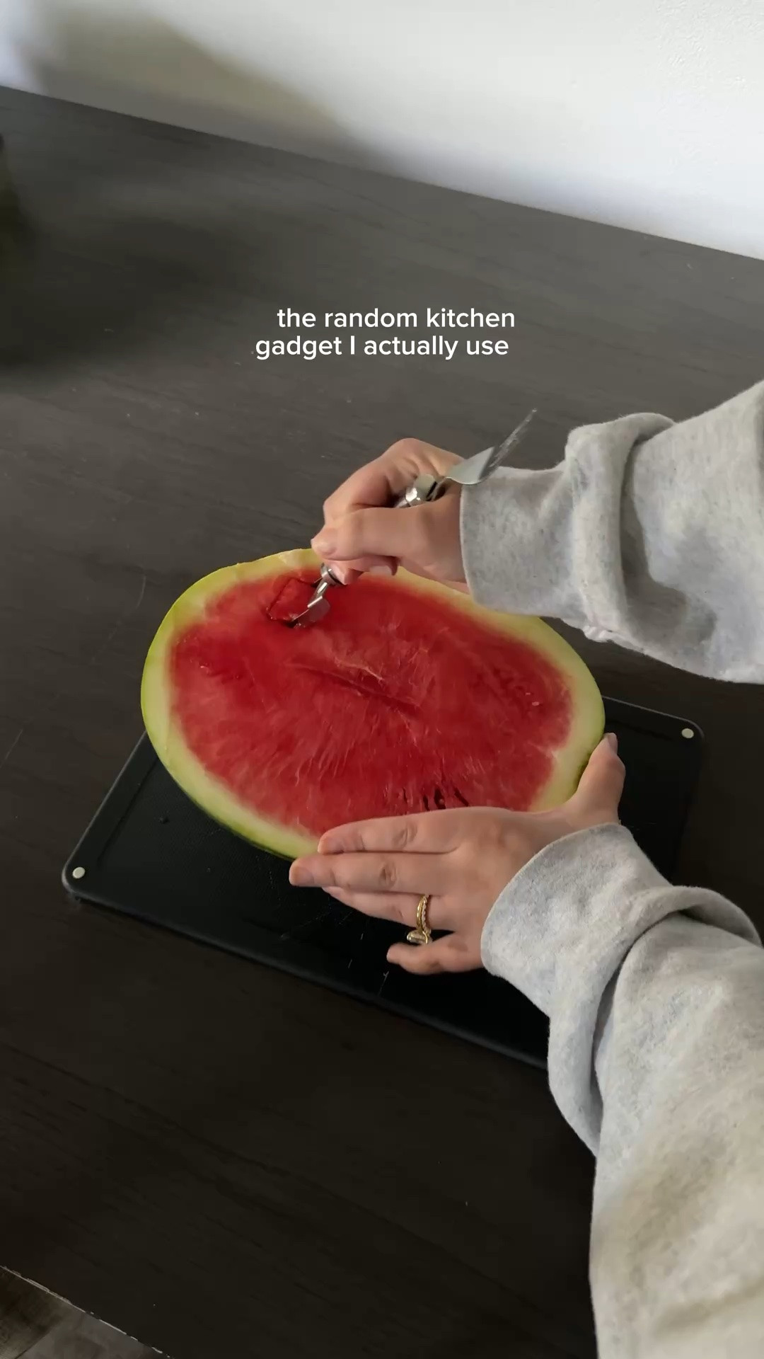 why did nobody tell me about this sooner? 🍉

#summerfinds #momhack #kitchenfinds #watermelonseason