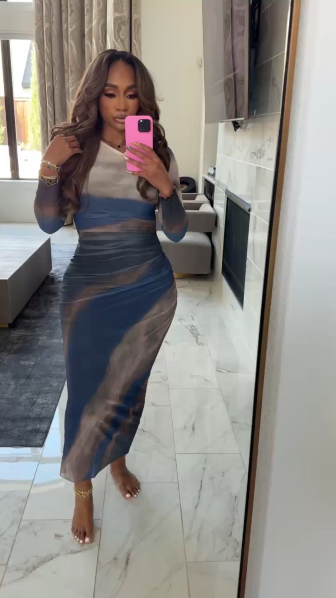 Under $50 Long sleeve mesh ombré bodycon maxi dress! Pre-fall fashion fav! Comes in multiple colors

#LTKFindsUnder100 #LTKFindsUnder50 #LTKStyleTip