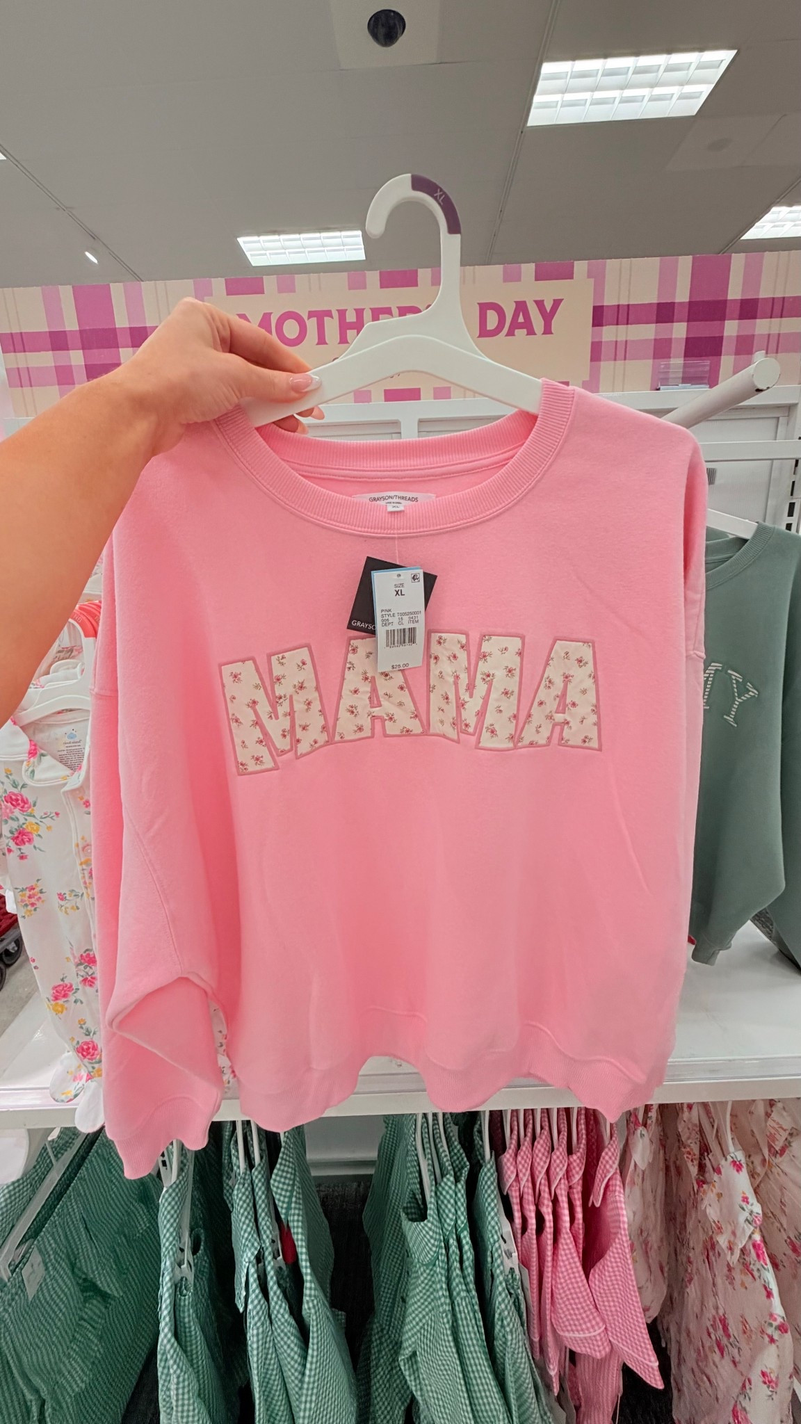 Mama hoodie 🌸

#LTKMothersDay #LTKmomlife #LTKPetite