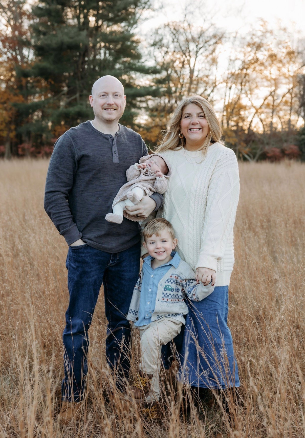 Family photo fits 🖤🌲 🌾 

#LTKFindsUnder100 #LTKmomlife #LTKMidsize