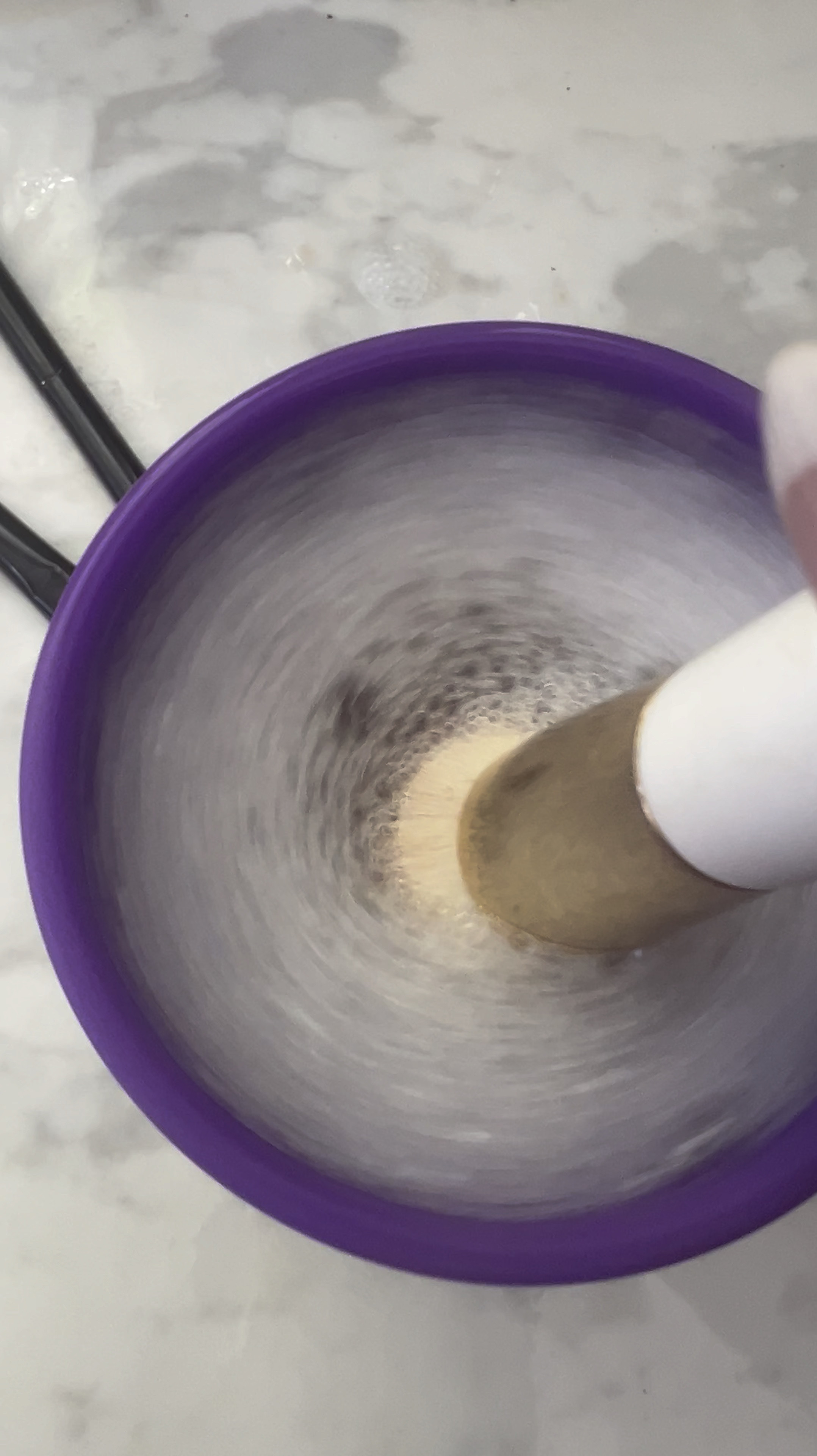 Every Sunday we clean our makeup brushes right?

I can’t live without this brush cleaner. I just add a little dish soap and warm water and repeat until the water runs clear. Then rinse and set out on a towel to dry. 



#LTKFindsUnder50 #LTKBeauty